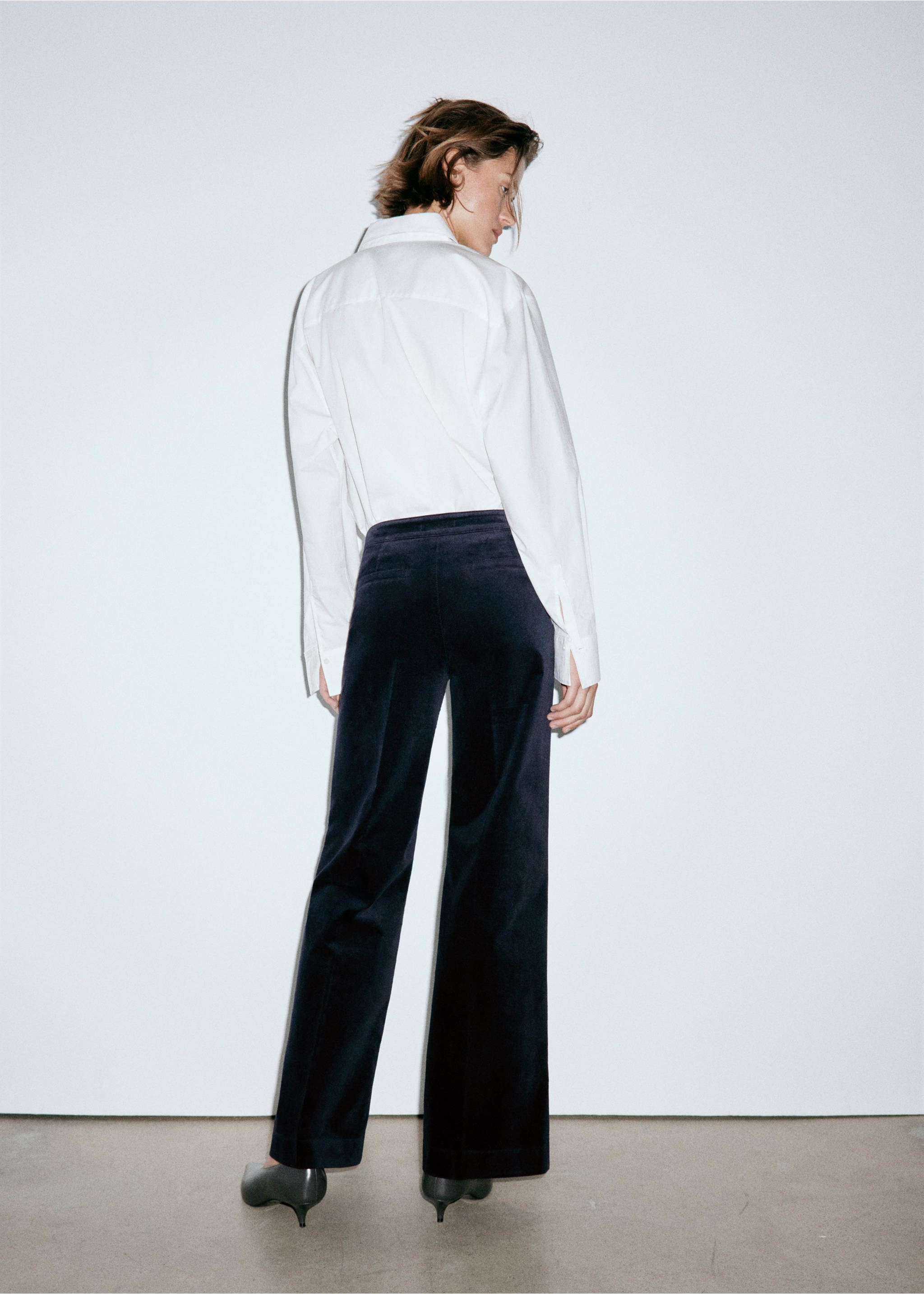 Navy blue wide-leg trousers, back view, Blue. Ref: 37039117-00.