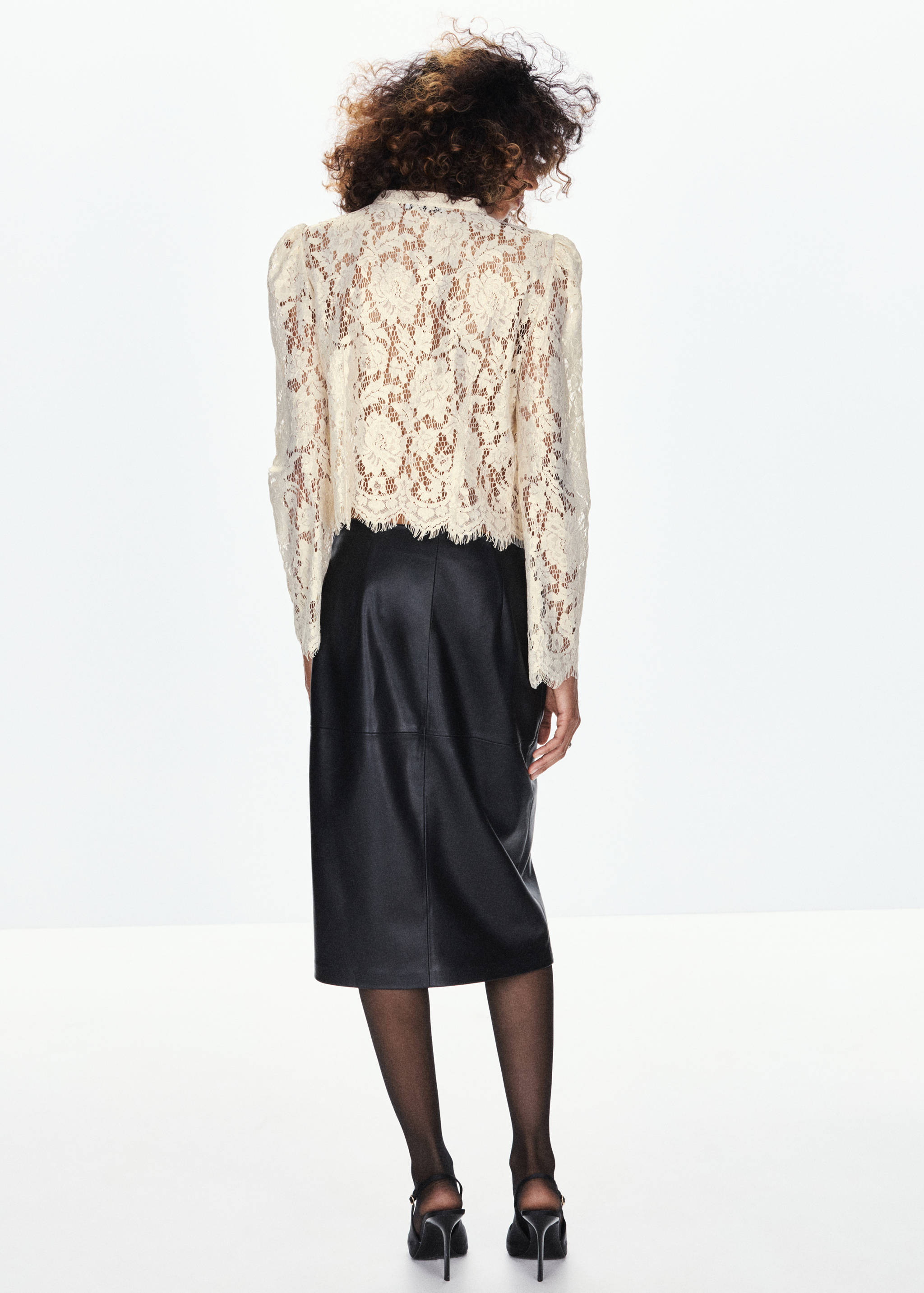 Blouse dentelle fleurie - Verso de l’article