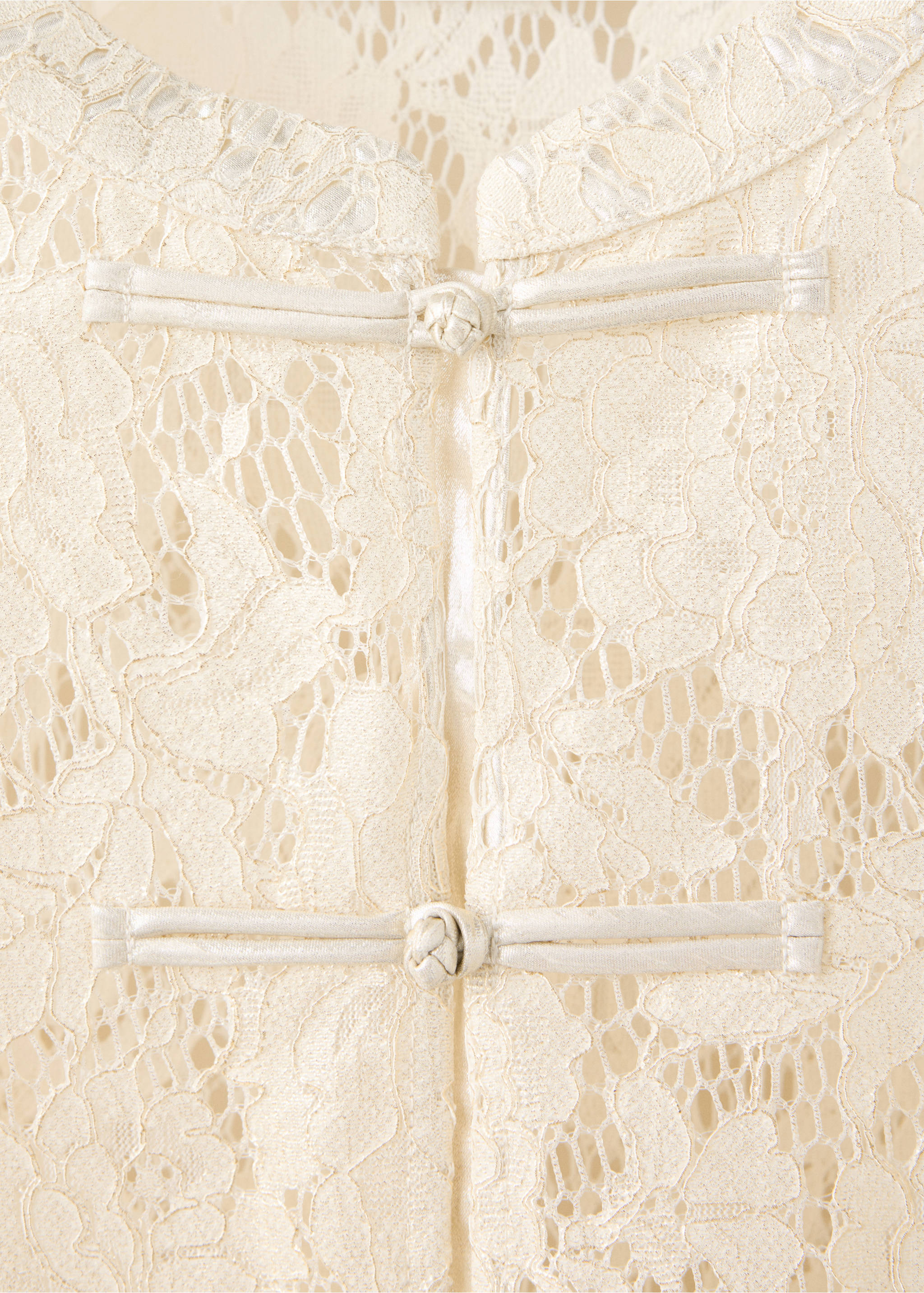 Blouse dentelle fleurie - Détail de l'article 8, Écru. Ref: 37039121-00.