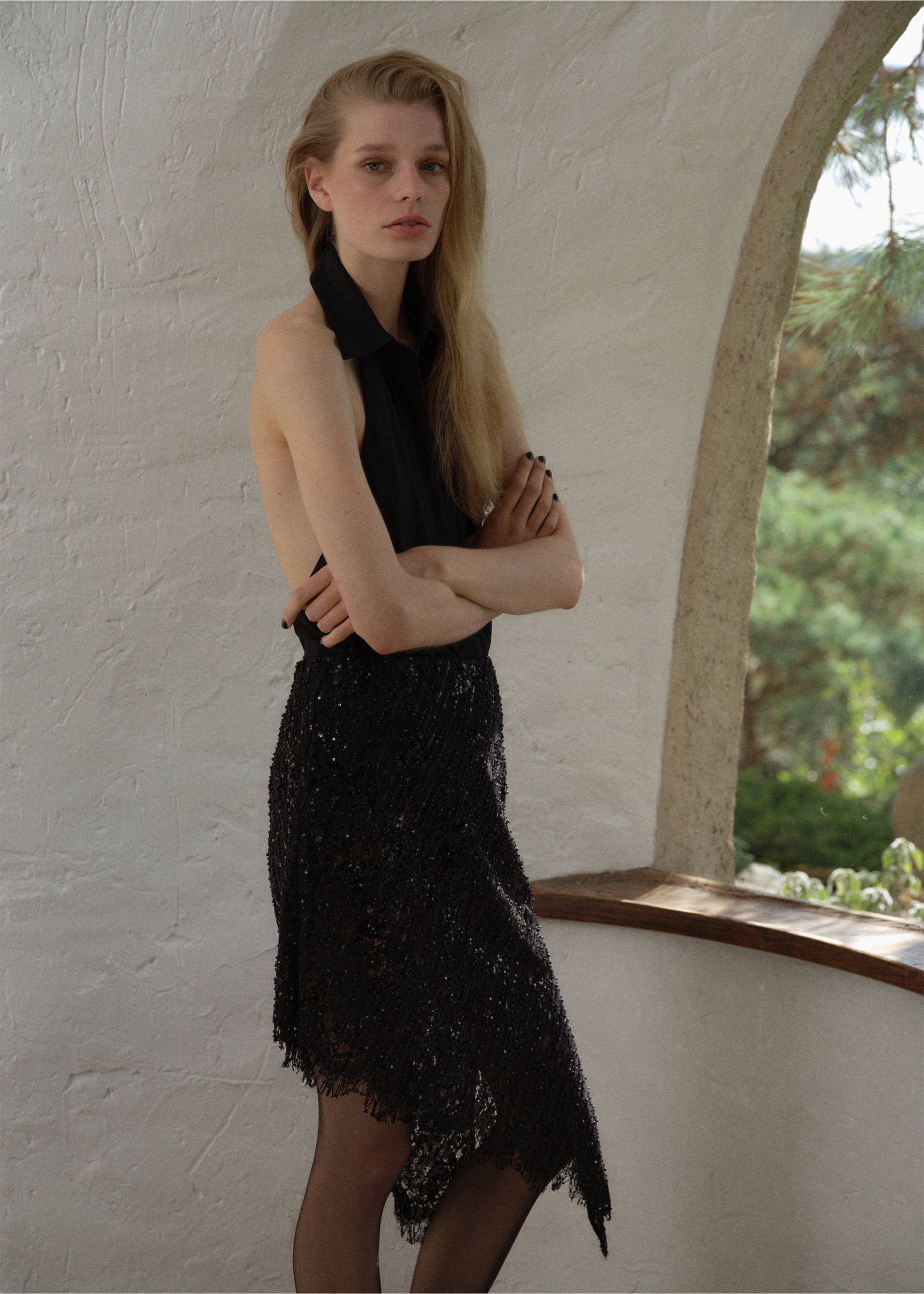 Asymmetric skirt with sequin embroidery - Details of the article 1, Black. Ref: 37039131-00.