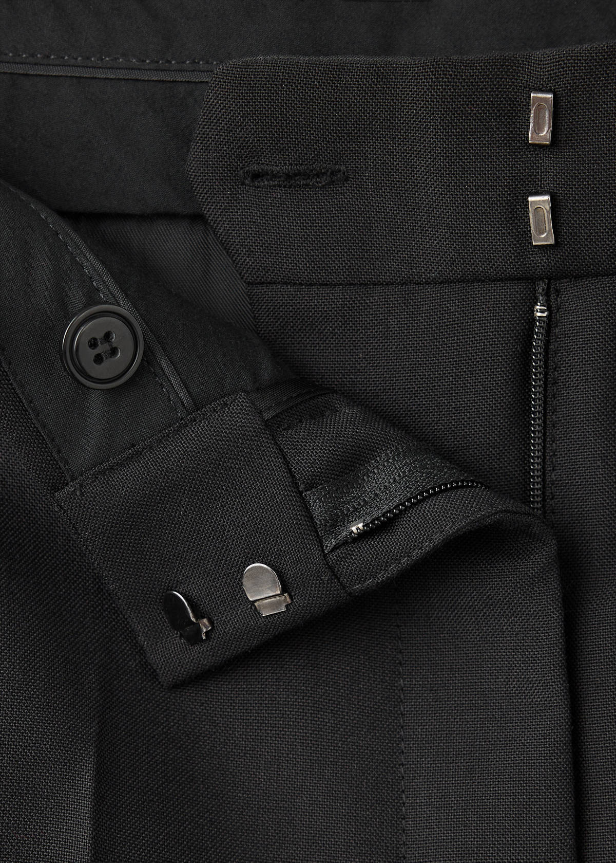 Wool trousers with slit hem — Black
