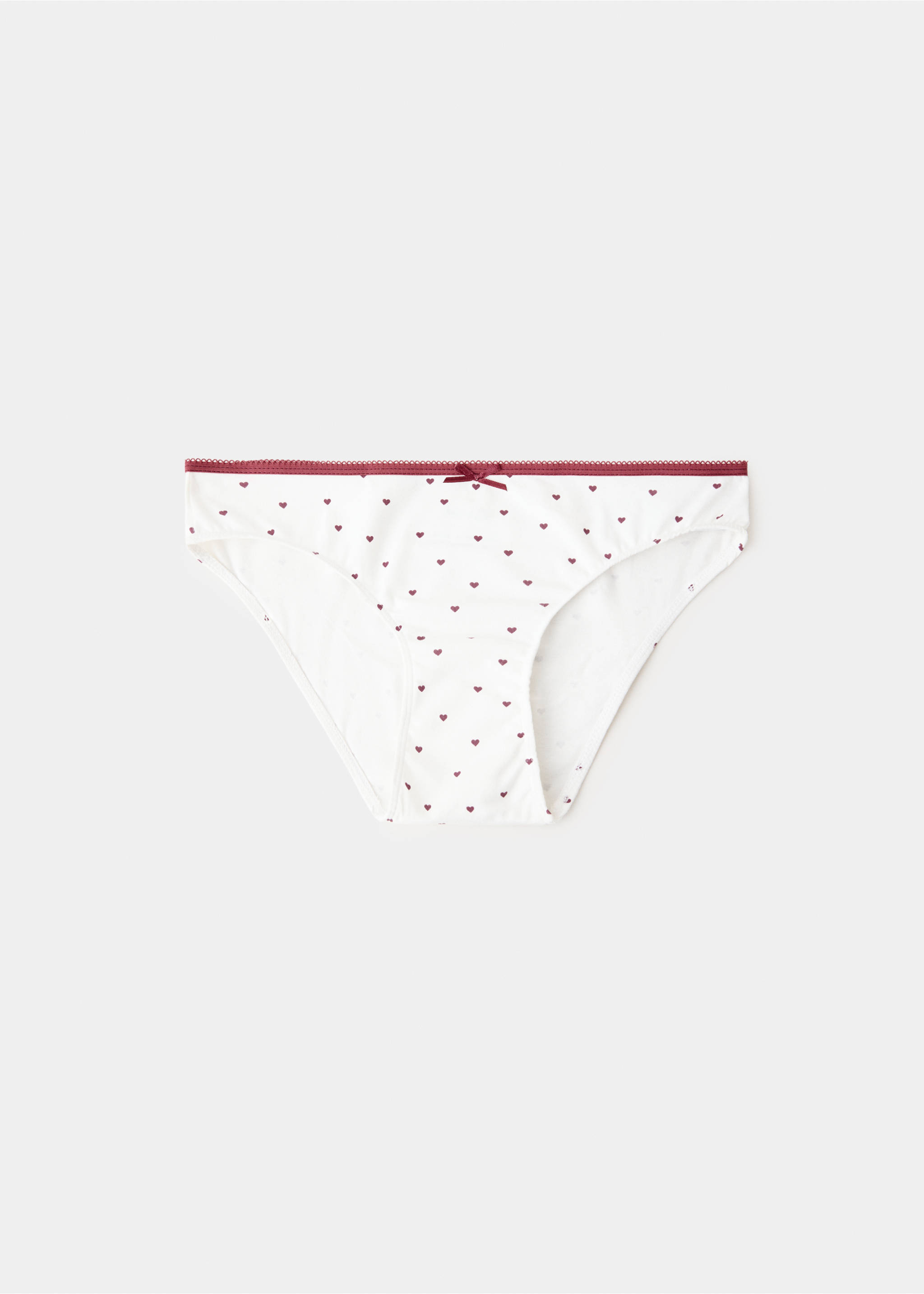 White briefs with a red heart print and elastic waistband., Burgundy. Ref: 37039223-00.