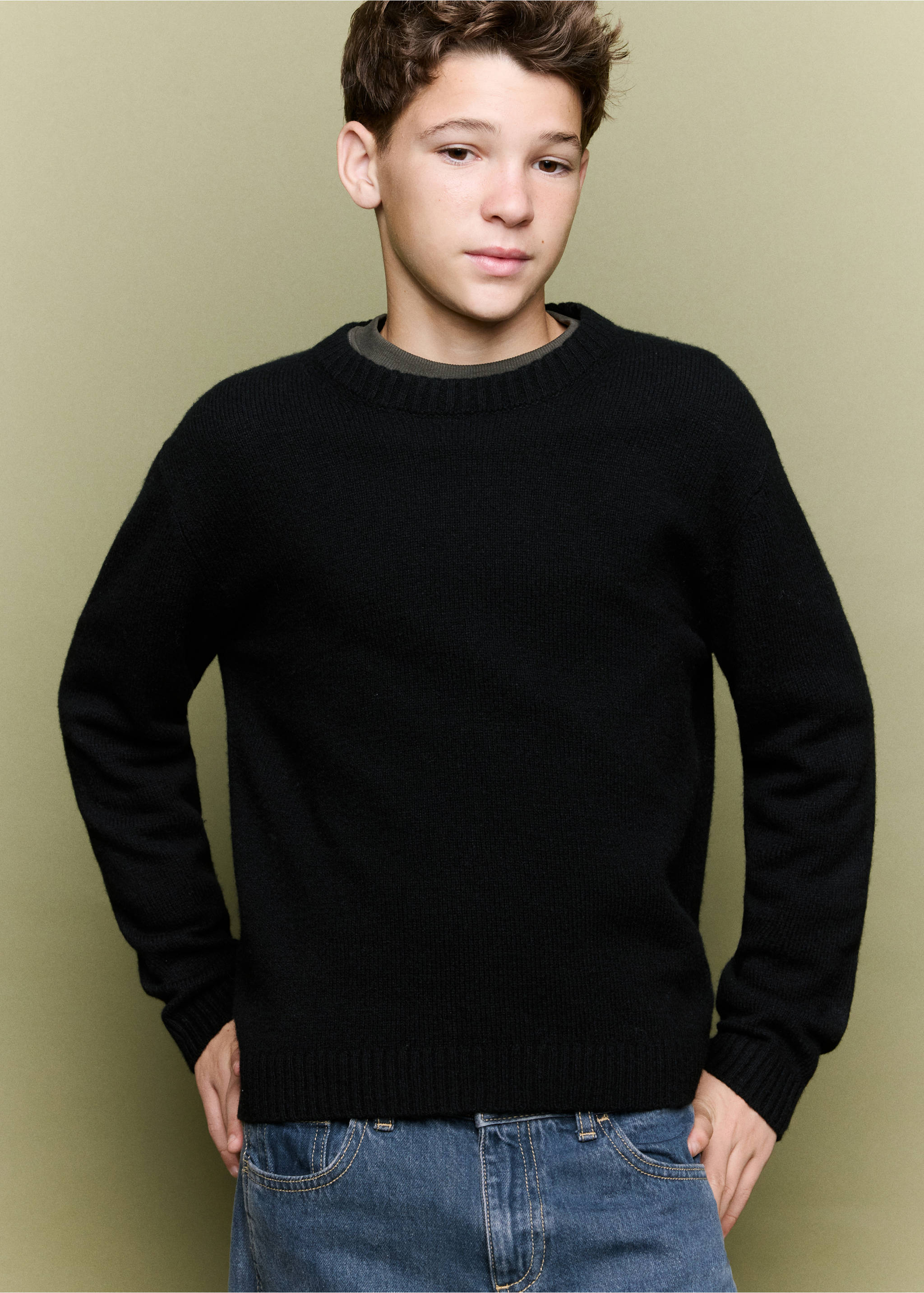 Black knitted jersey with a ribbed crew neck worn by a young model., Black. Ref: 37039227-00.
