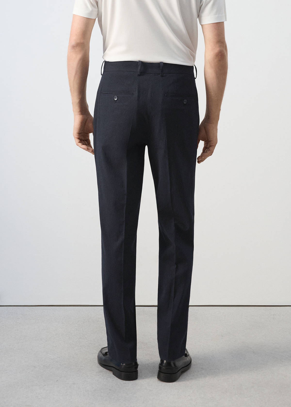 Slim fit cotton lyocell seersucker trousers — Navy
