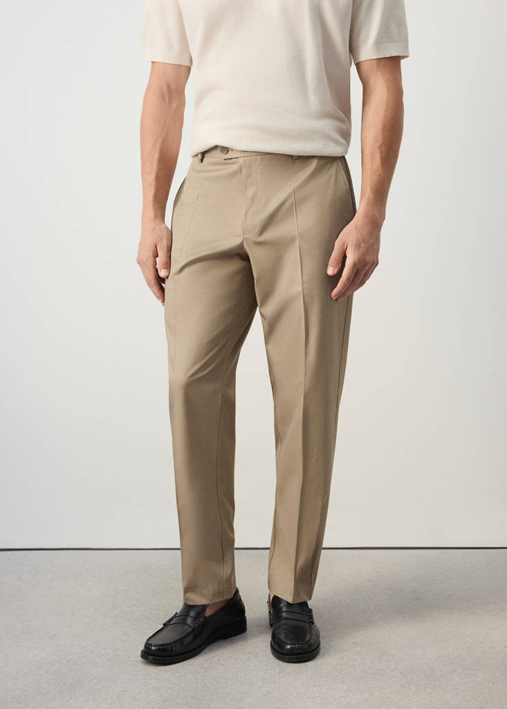 Regular fit trousers in a lyocell-cotton blend — Brown