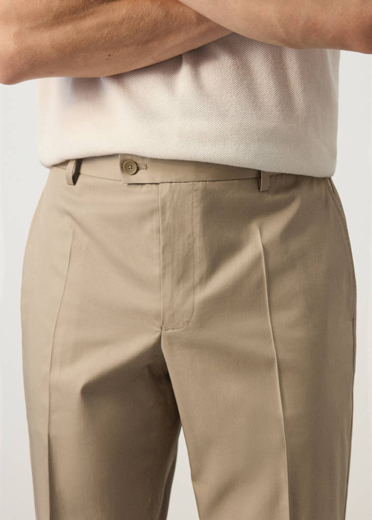Regular fit trousers in a lyocell-cotton blend — Brown