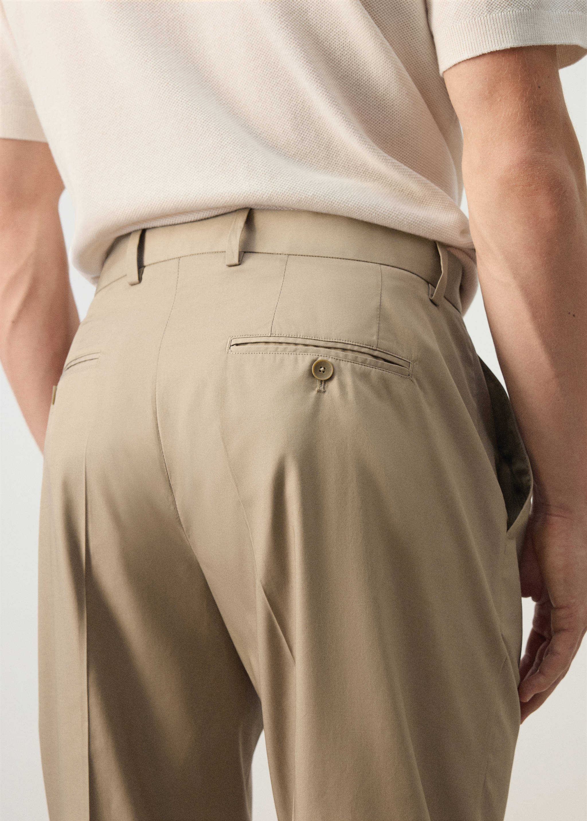 Pantalon regular fit en mélange de lyocell et coton - Détail de l'article 2