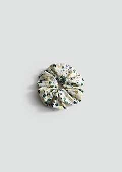 Floral print scrunchie — Ecru 1