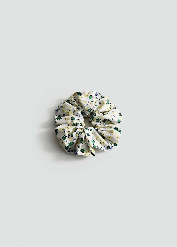 Floral print scrunchie — Ecru