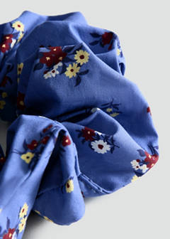 Floral print scrunchie — Blue 2