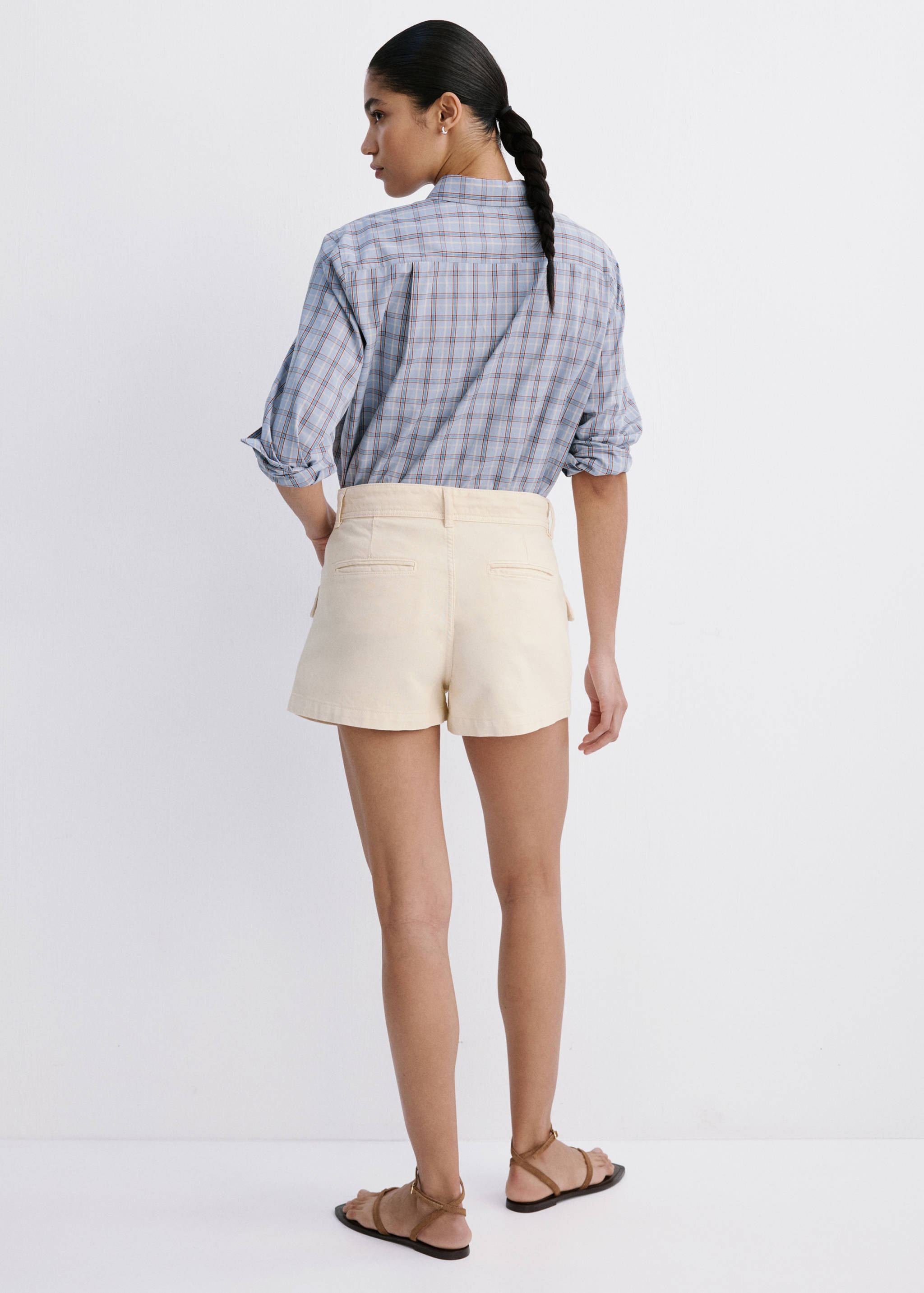 Short à poches détail nœud - Verso de l’article