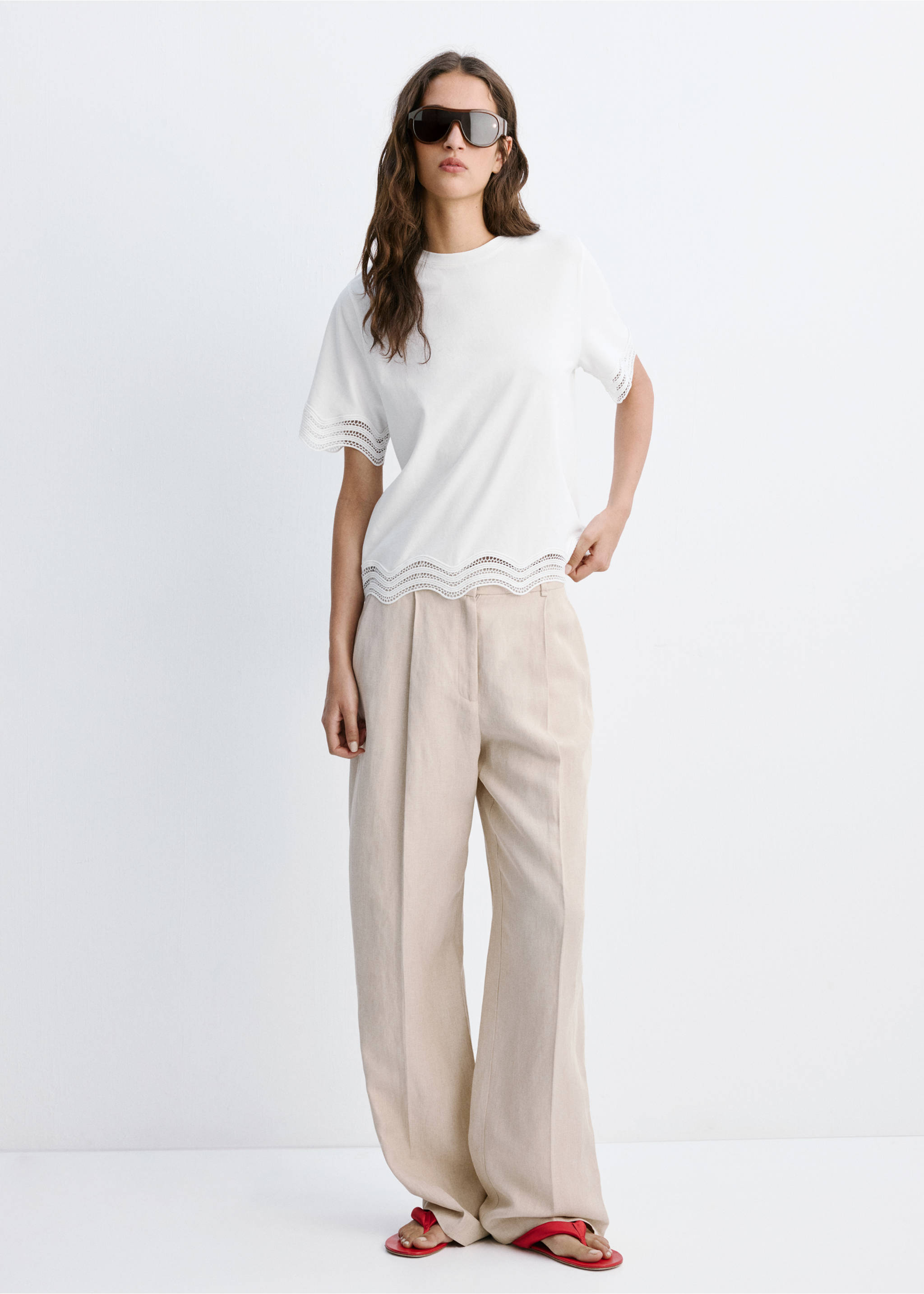 Cotton t-shirt with openwork embroidered detail - General plane, White. Ref: 37041354-00.