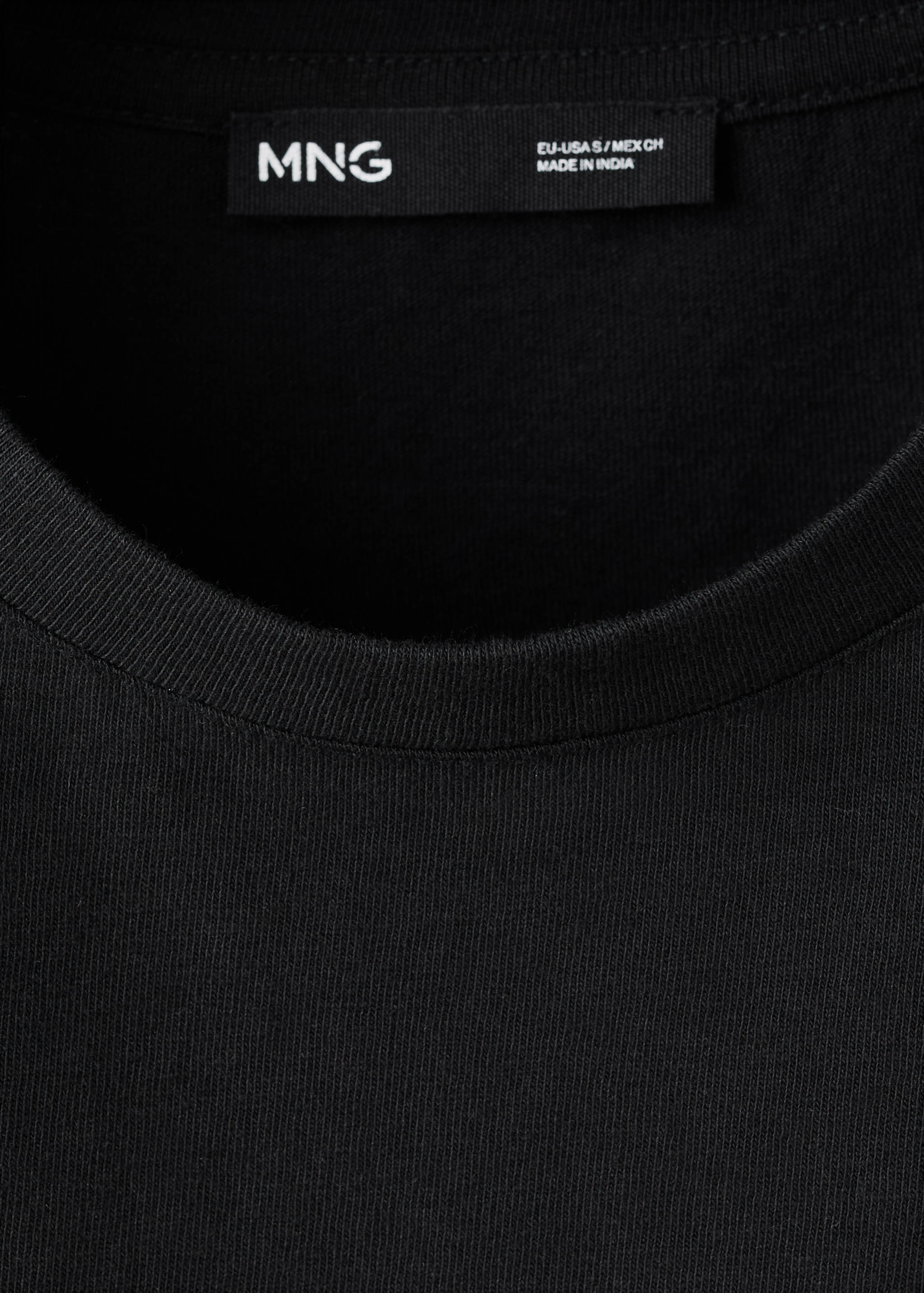 Cotton t-shirt with openwork embroidered detail - Details of the article 0