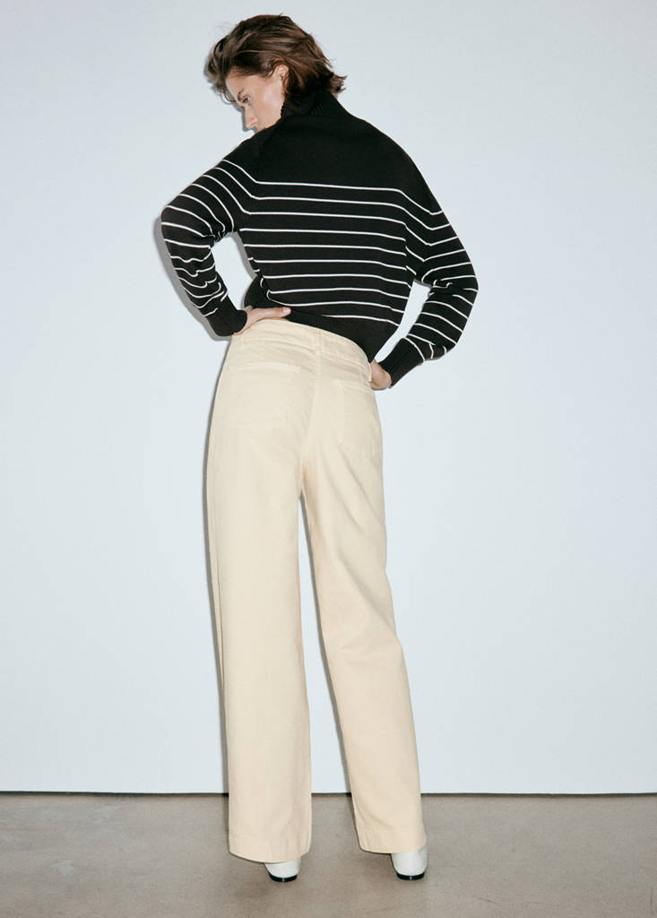 High-waisted wide leg jeans with stitching — Vanilla