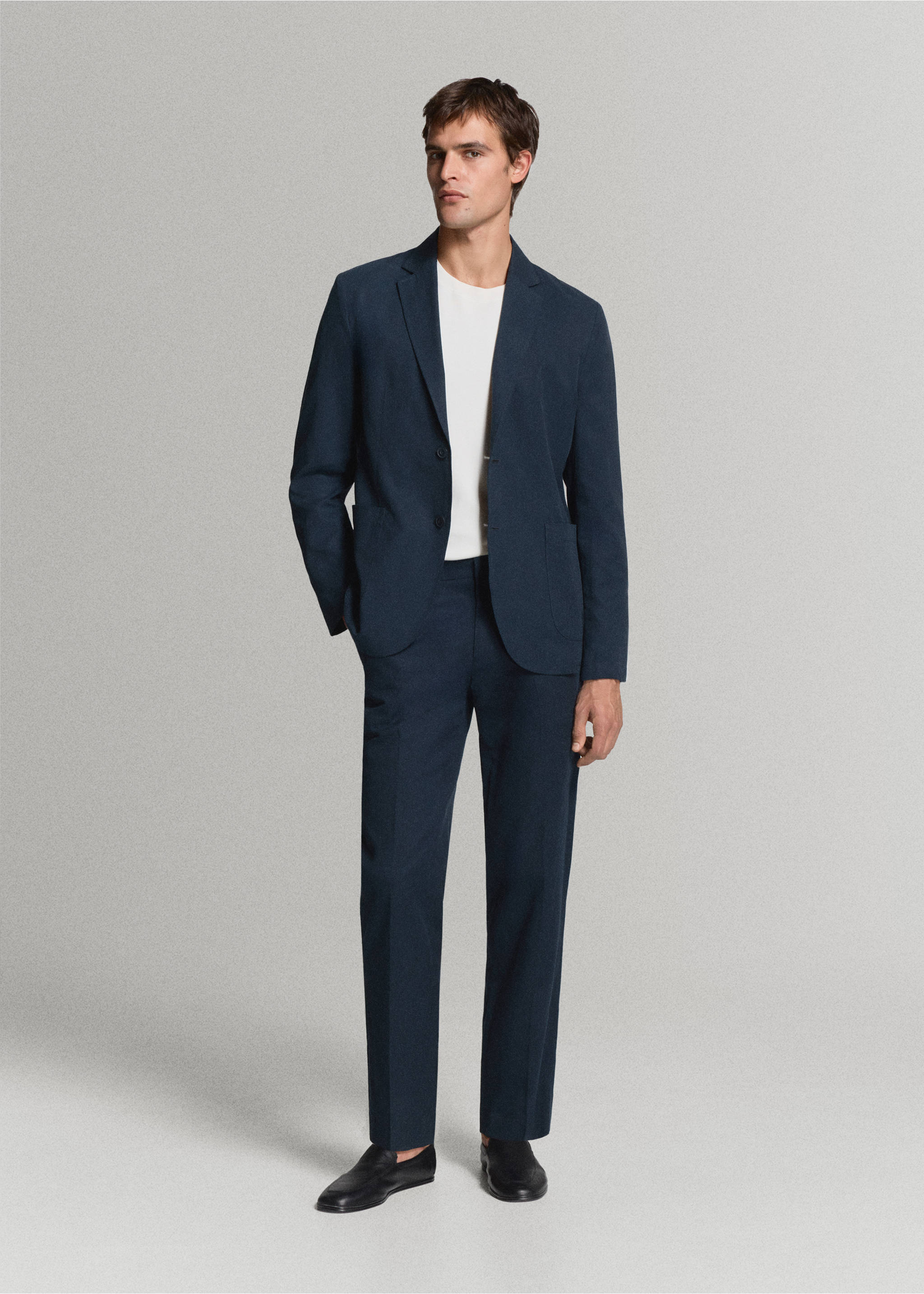 Blazer de fato slim fit de linho e liocel - Plano geral, Azul-marinho. Ref: 37041368-00.