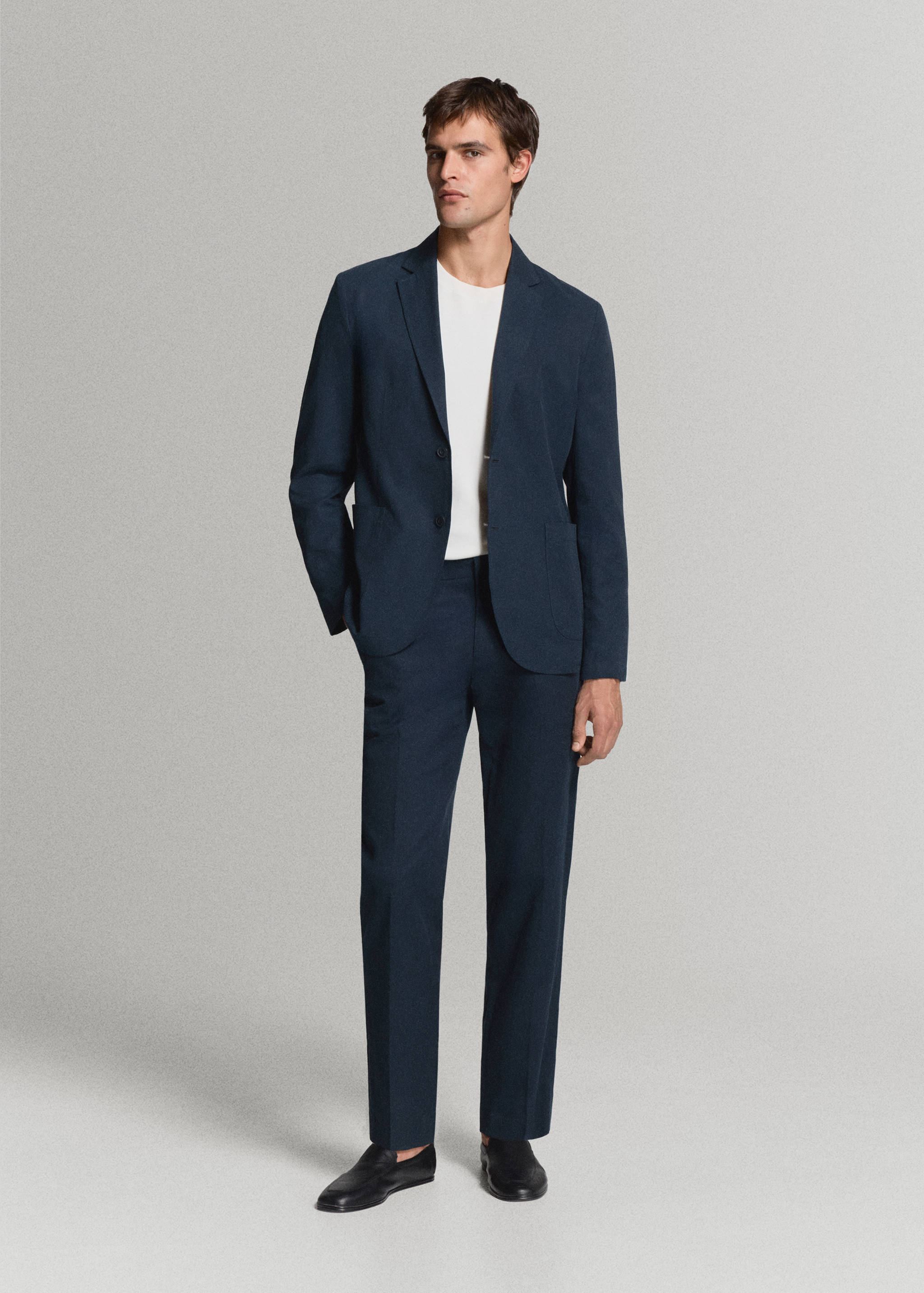 Slim-fit suit jacket made from a linen-lyocell blend - General plane