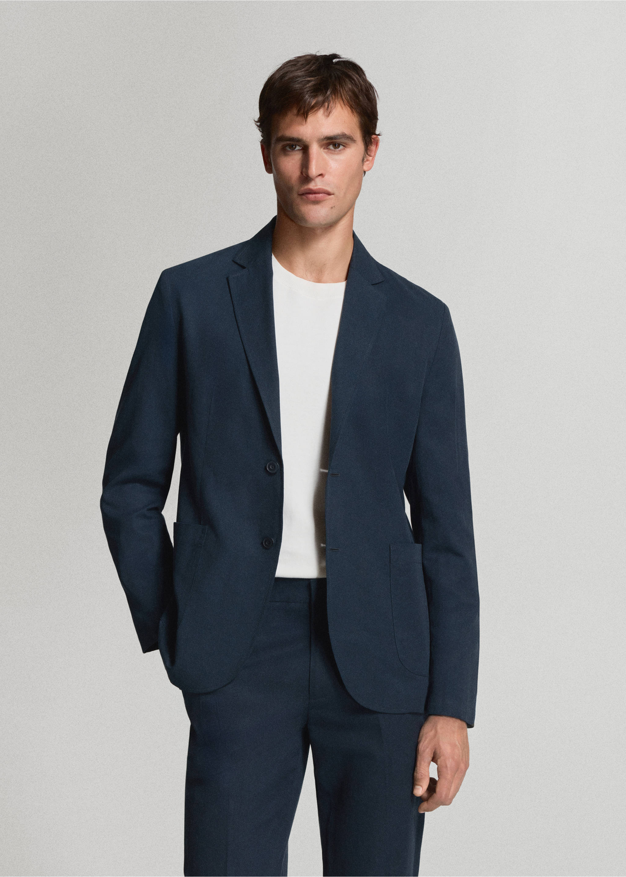 Blazer de fato slim fit de linho e liocel - Plano médio, Azul-marinho. Ref: 37041368-00.