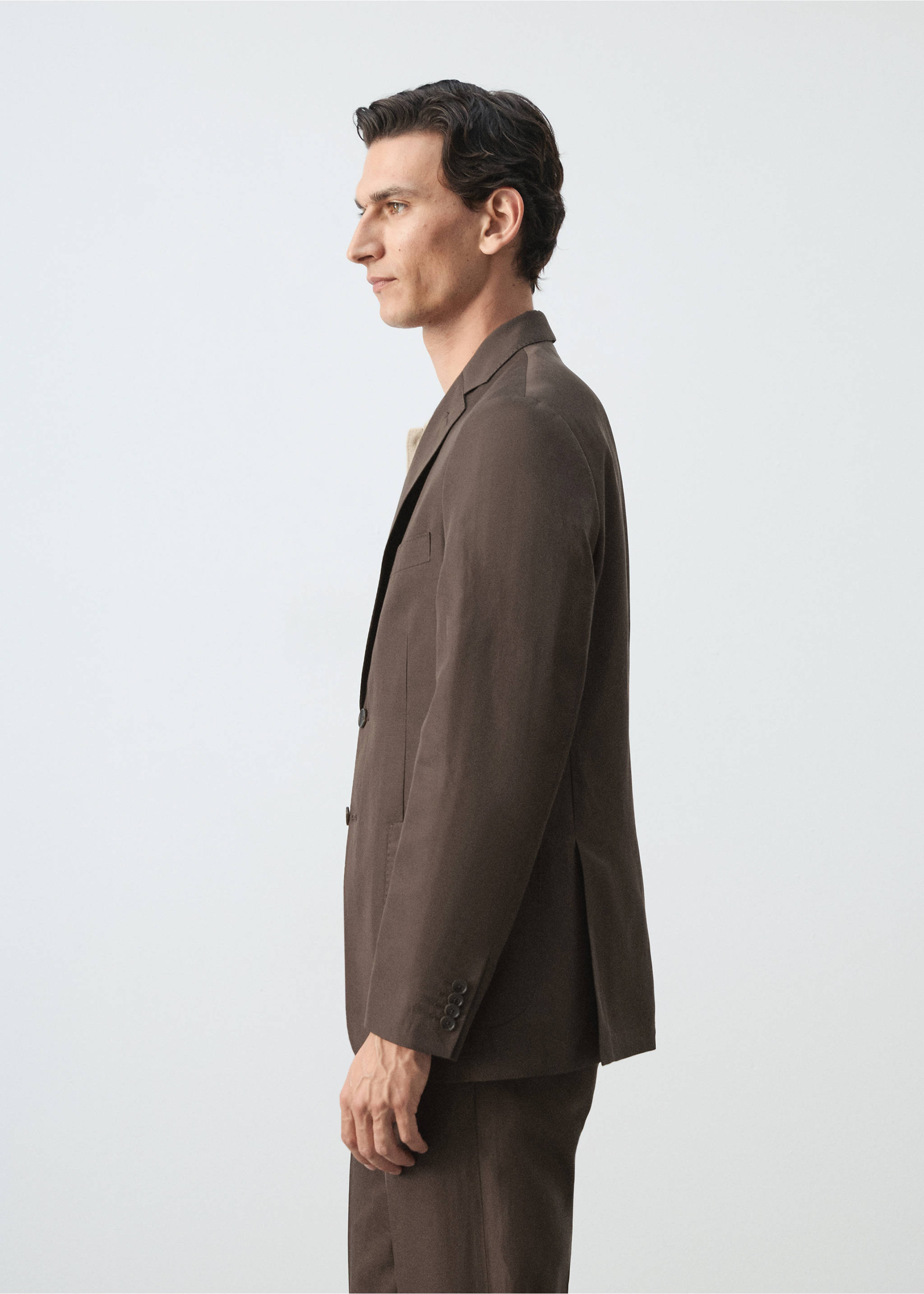 Slim-fit suit jacket made from a linen-lyocell blend - Details of the article 2, Brown. Ref: 37041370-00.