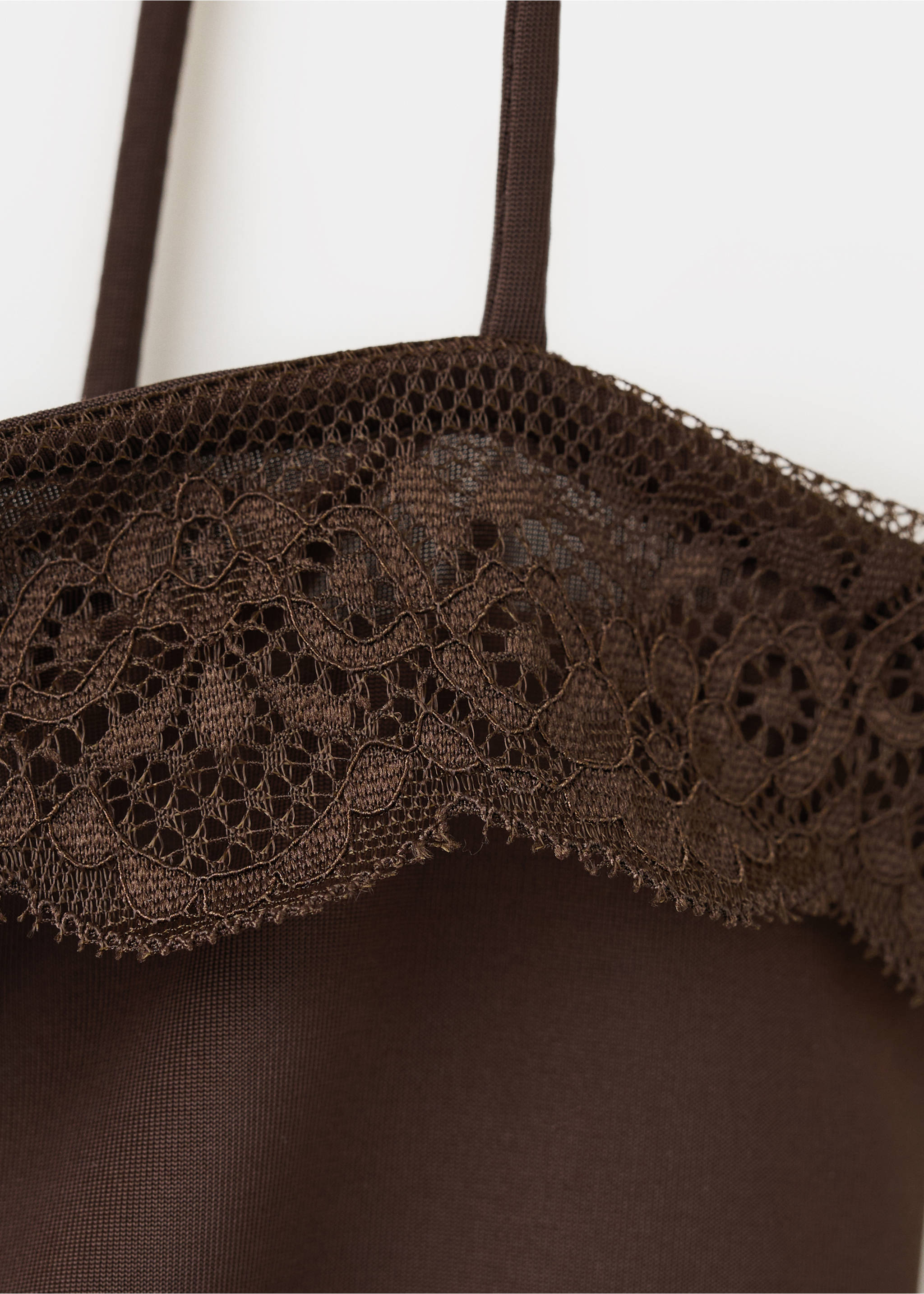 Fitted top with lace detail - Details of the article 8, Brown. Ref: 37041372-00.
