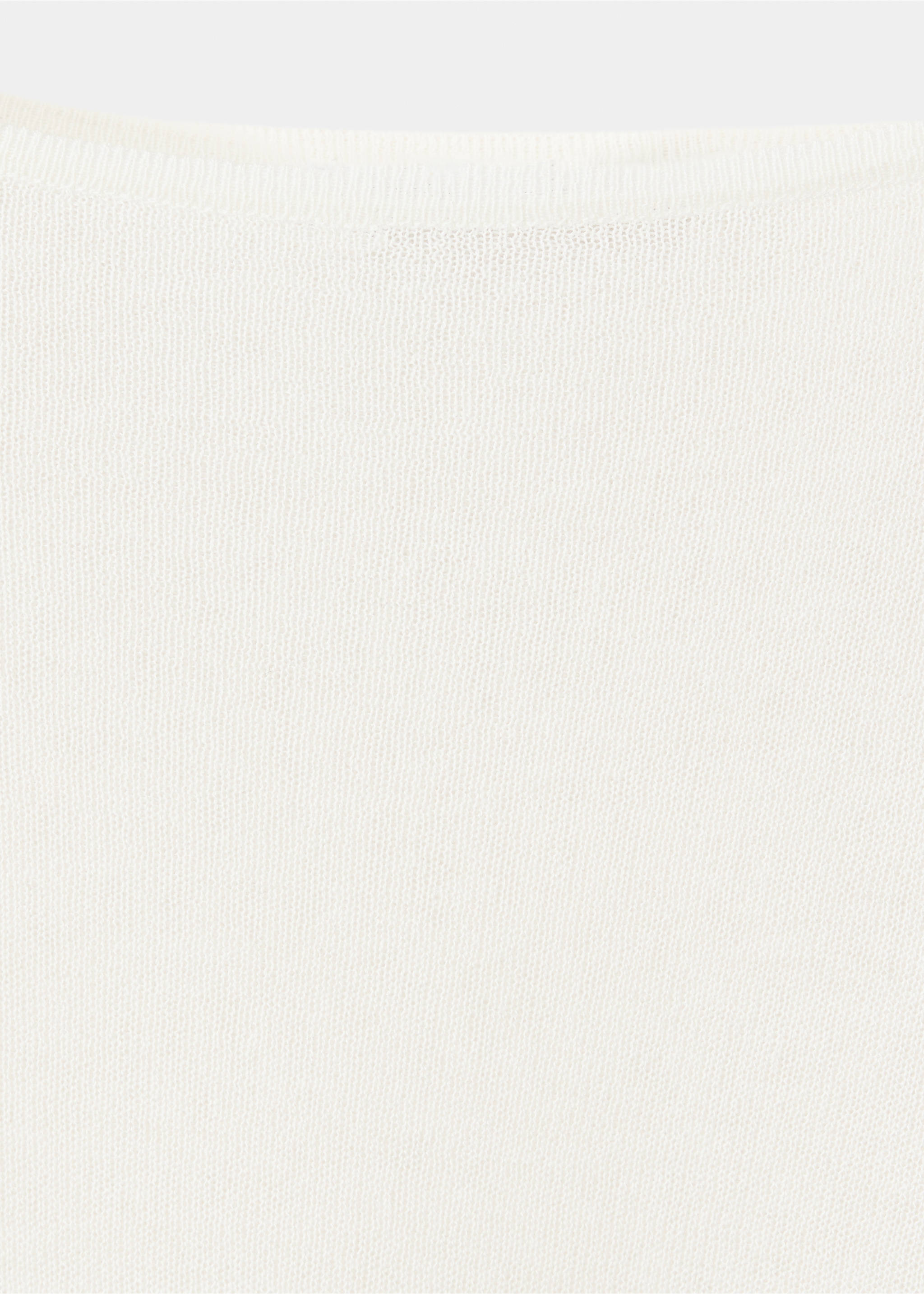 Asymmetrical knitted cape - Details of the article 8, Off White. Ref: 37041373-00.