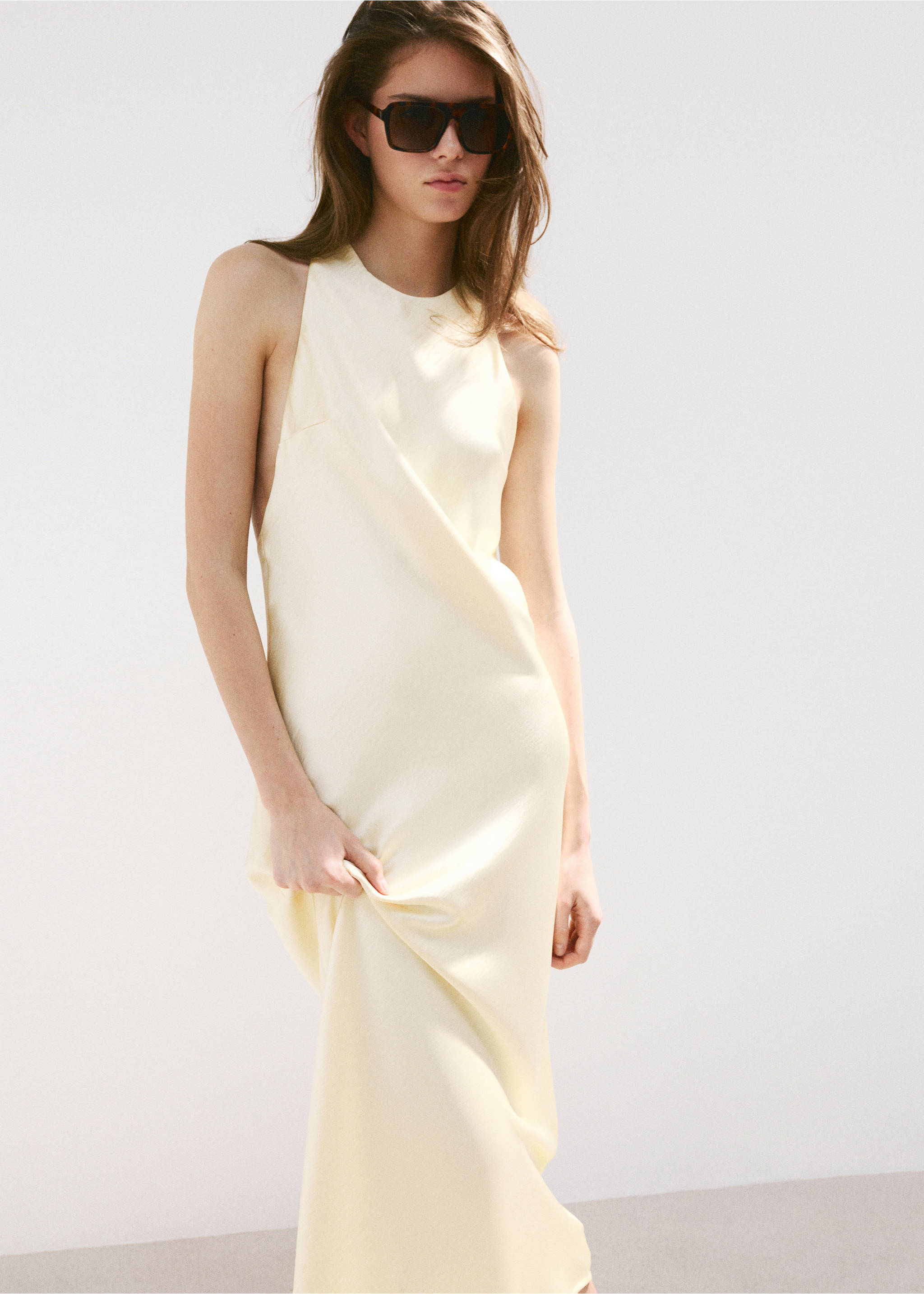 Vestido champagn - Plano medio, Amarillo pastel. Ref: 37041374-00.