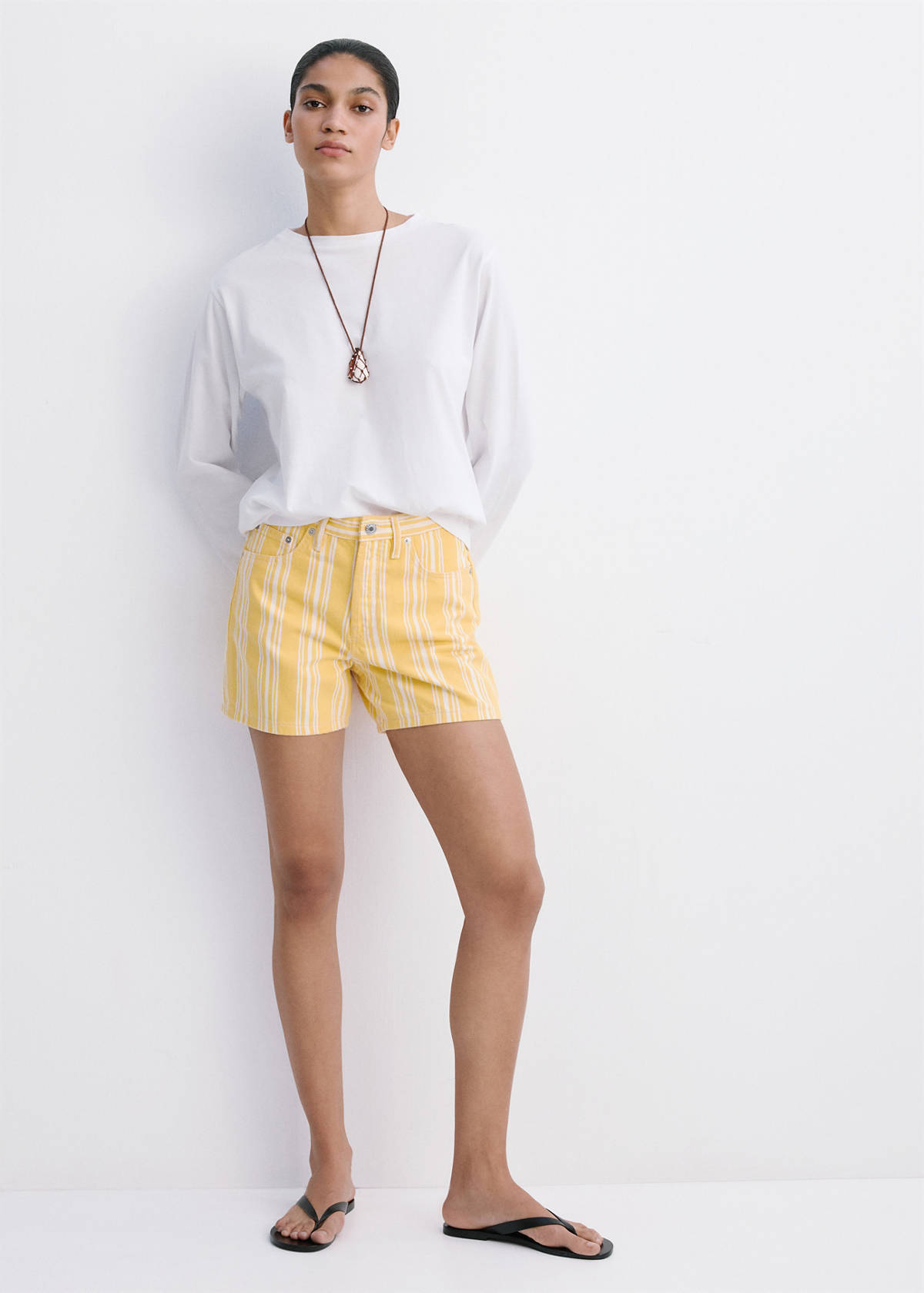 Striped straight-fit shorts — Yellow
