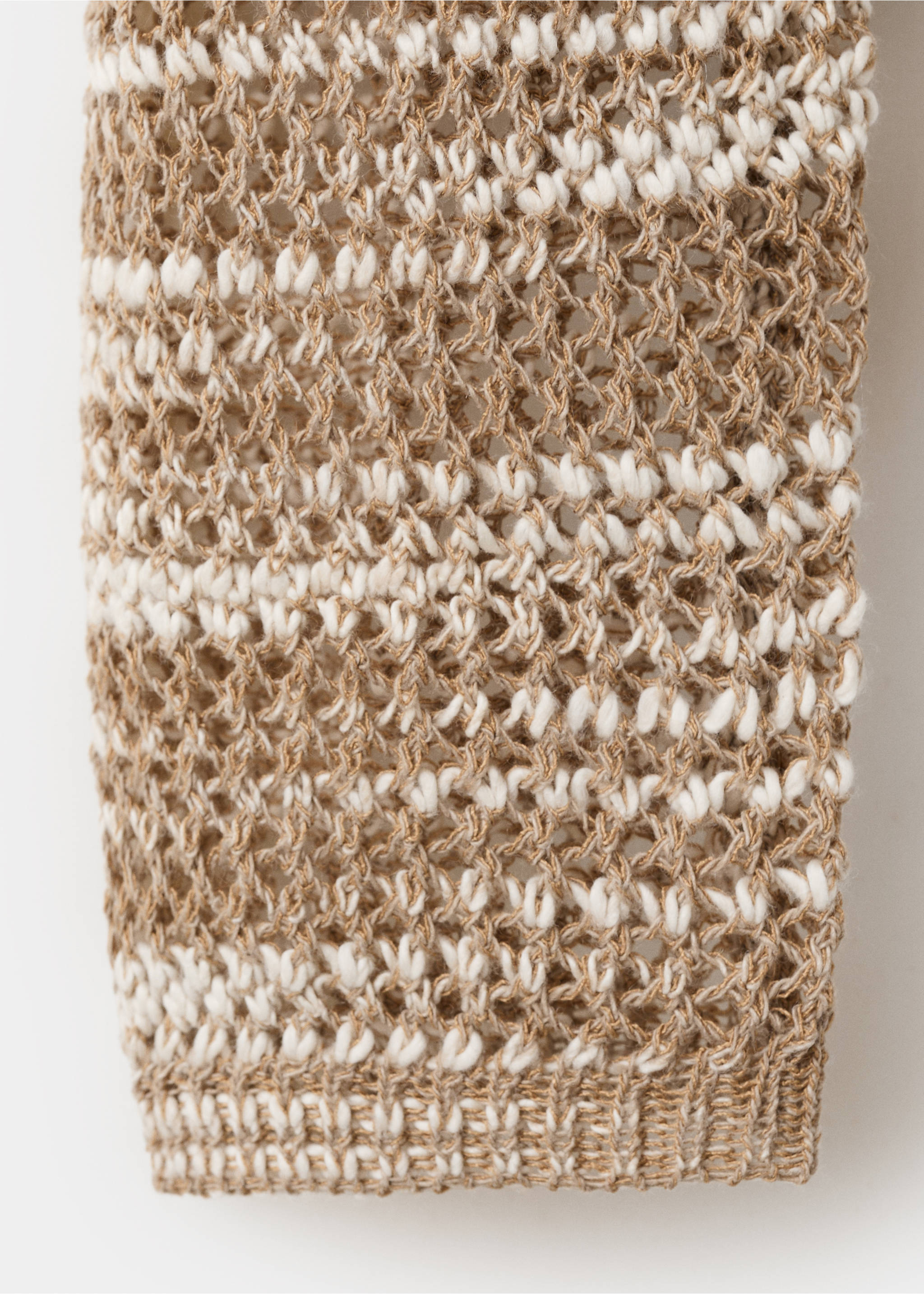 Two-tone crochet sweater - Detail van het artikel 8, Middenbruin. Ref: 37041381-00.