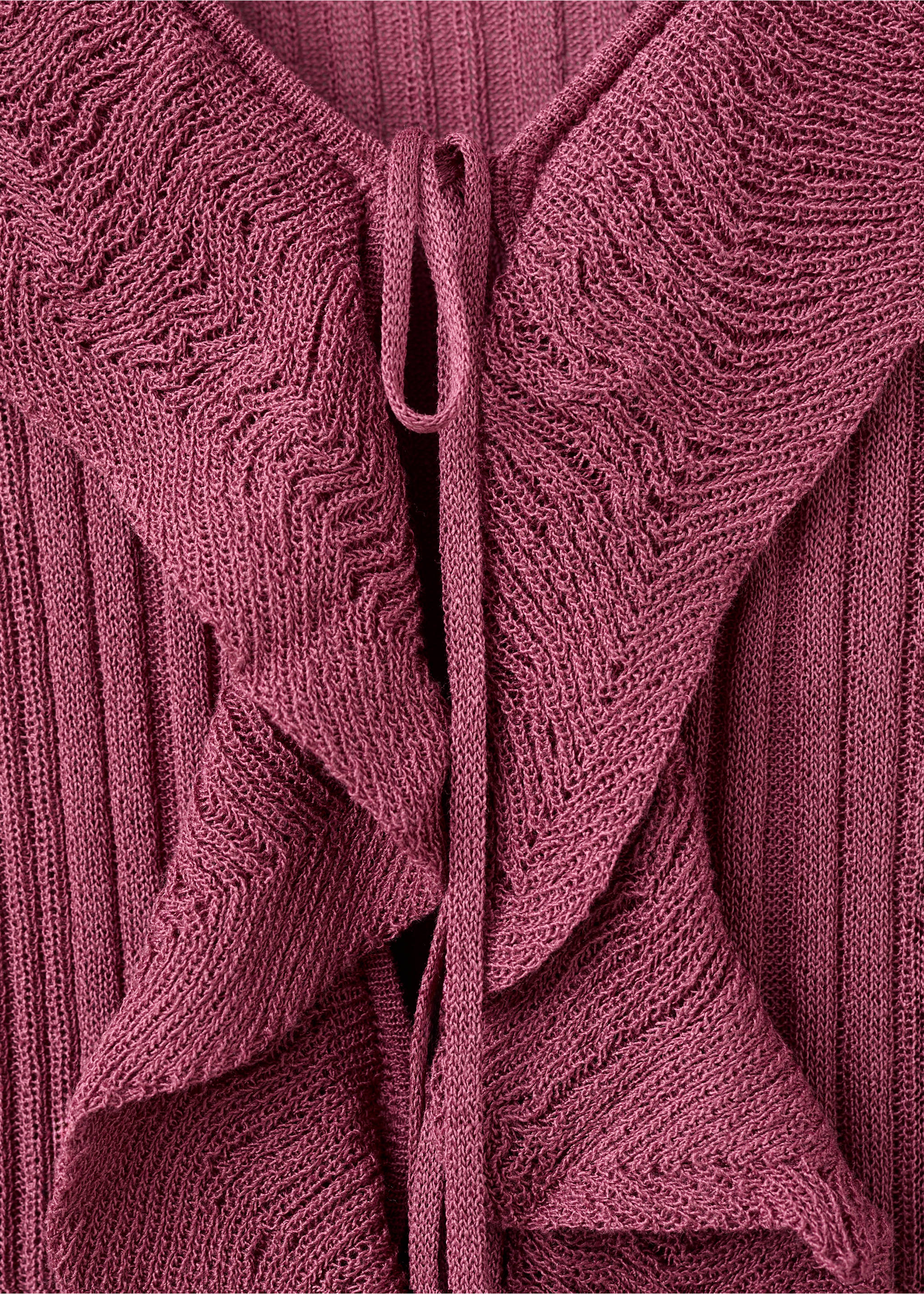 Cárdigan punto textura detalle volante - Detalle del artículo 8, Vino. Ref: 37041384-00.
