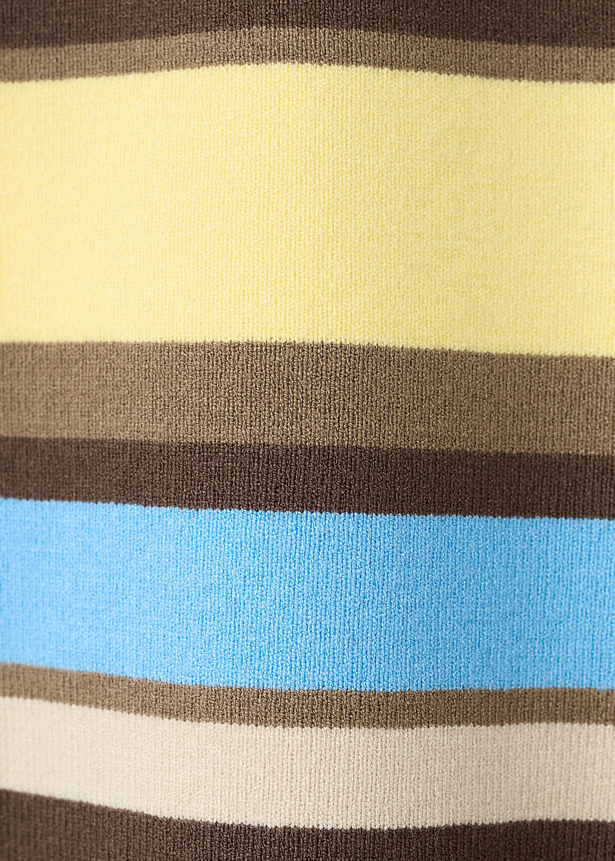 Striped knitted shorts — Pastel Yellow