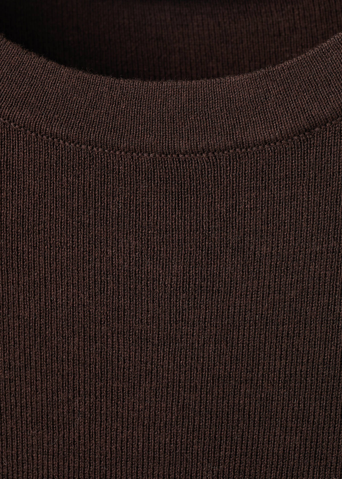 Short-sleeve knitted t-shirt — Brown