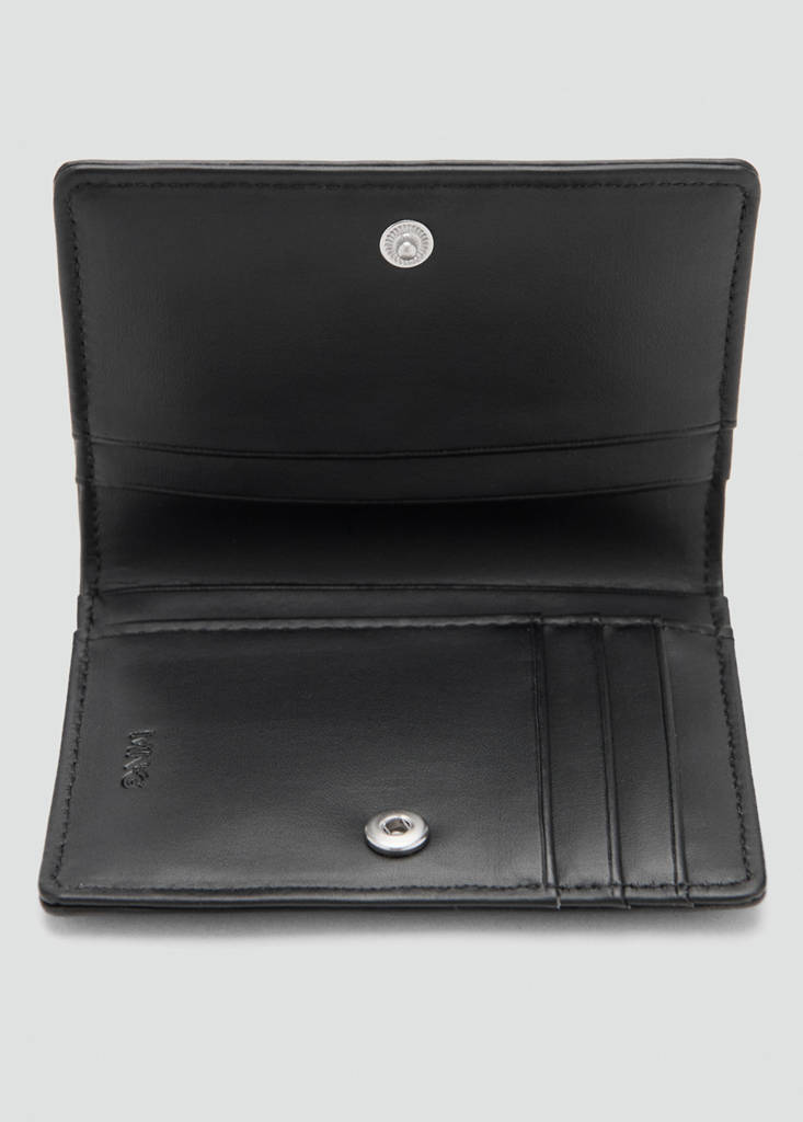 Wallet with embossed effect — Black