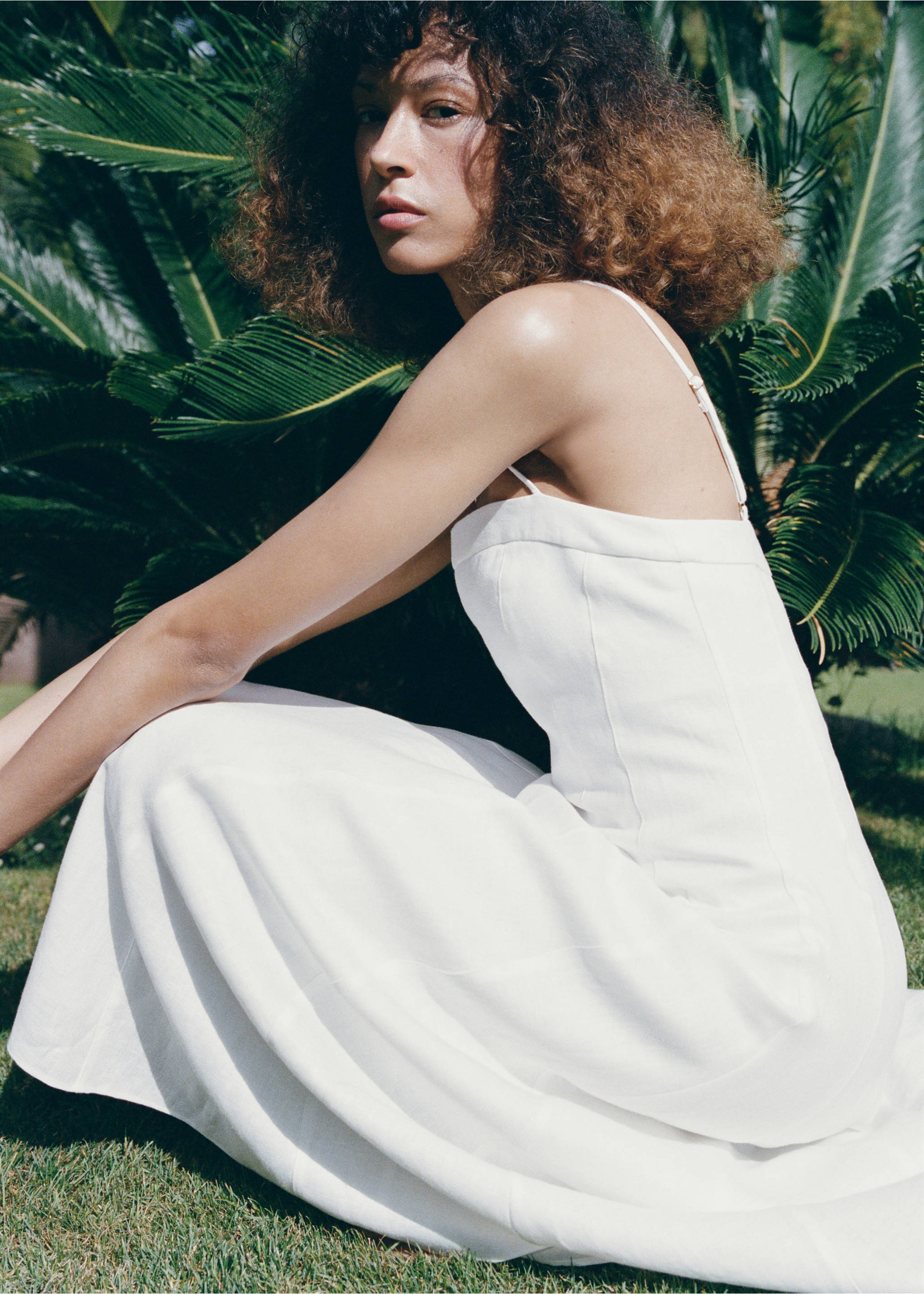 Robe évasée en lin - Détail de l'article 1, Blanc. Ref: 37041395-00.