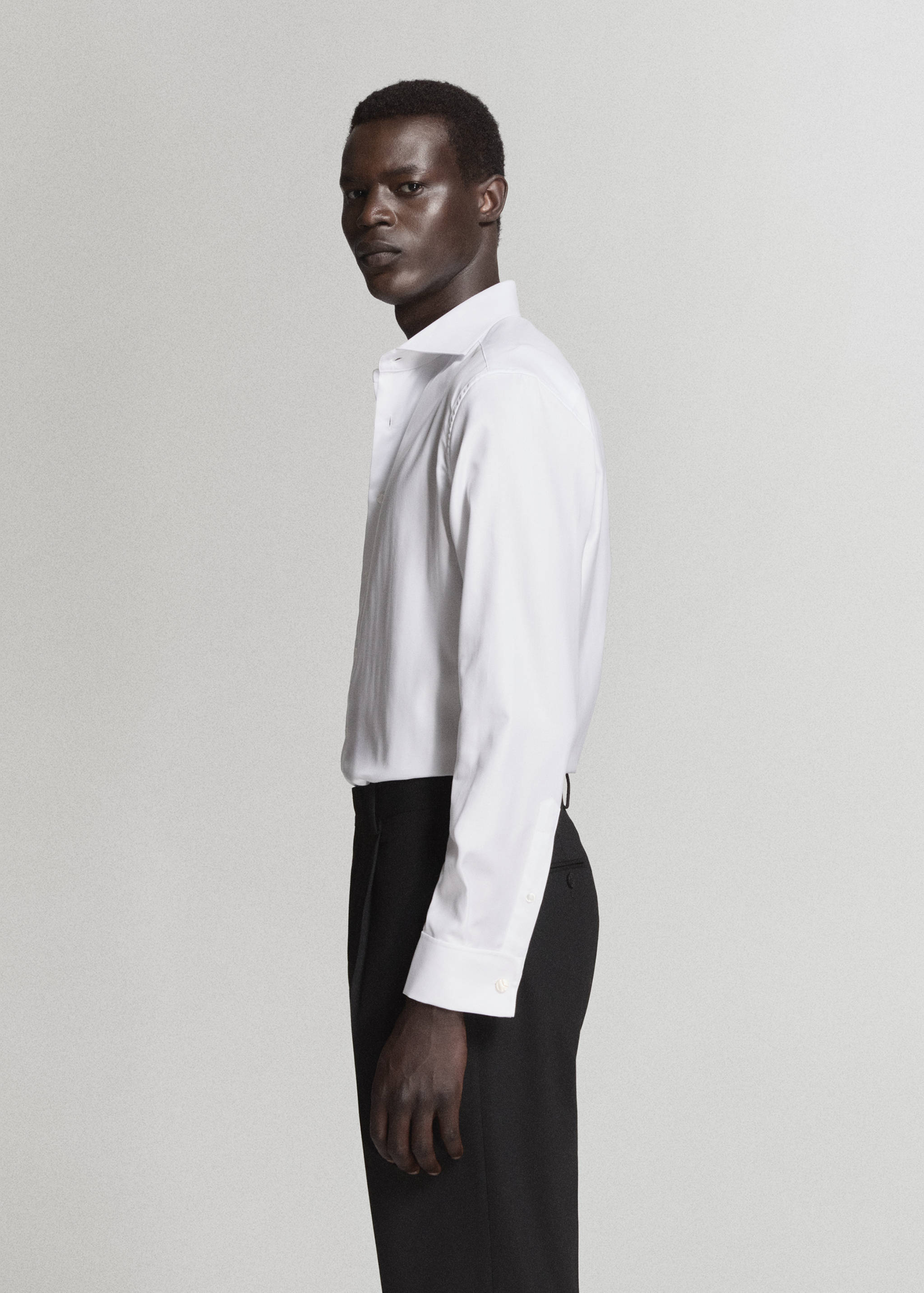 Plain 100% cotton shirt - Details of the article 2
