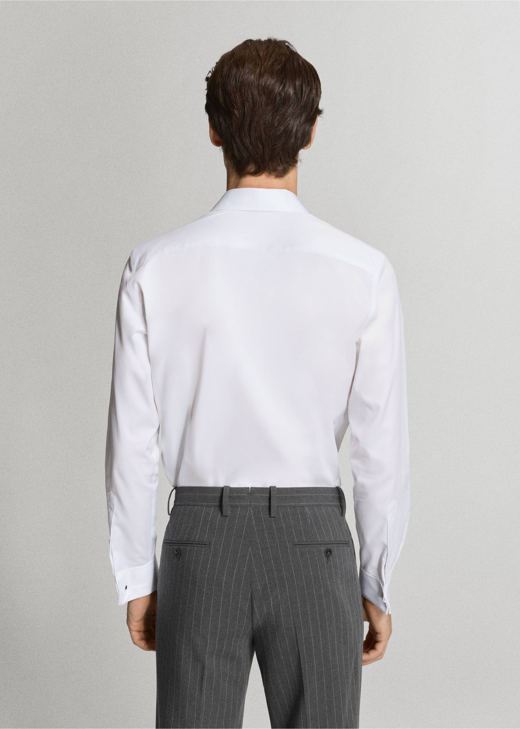 Chemise costume slim fit 100 % coton - Verso de l’article, Blanc. Ref: 37041400-00.