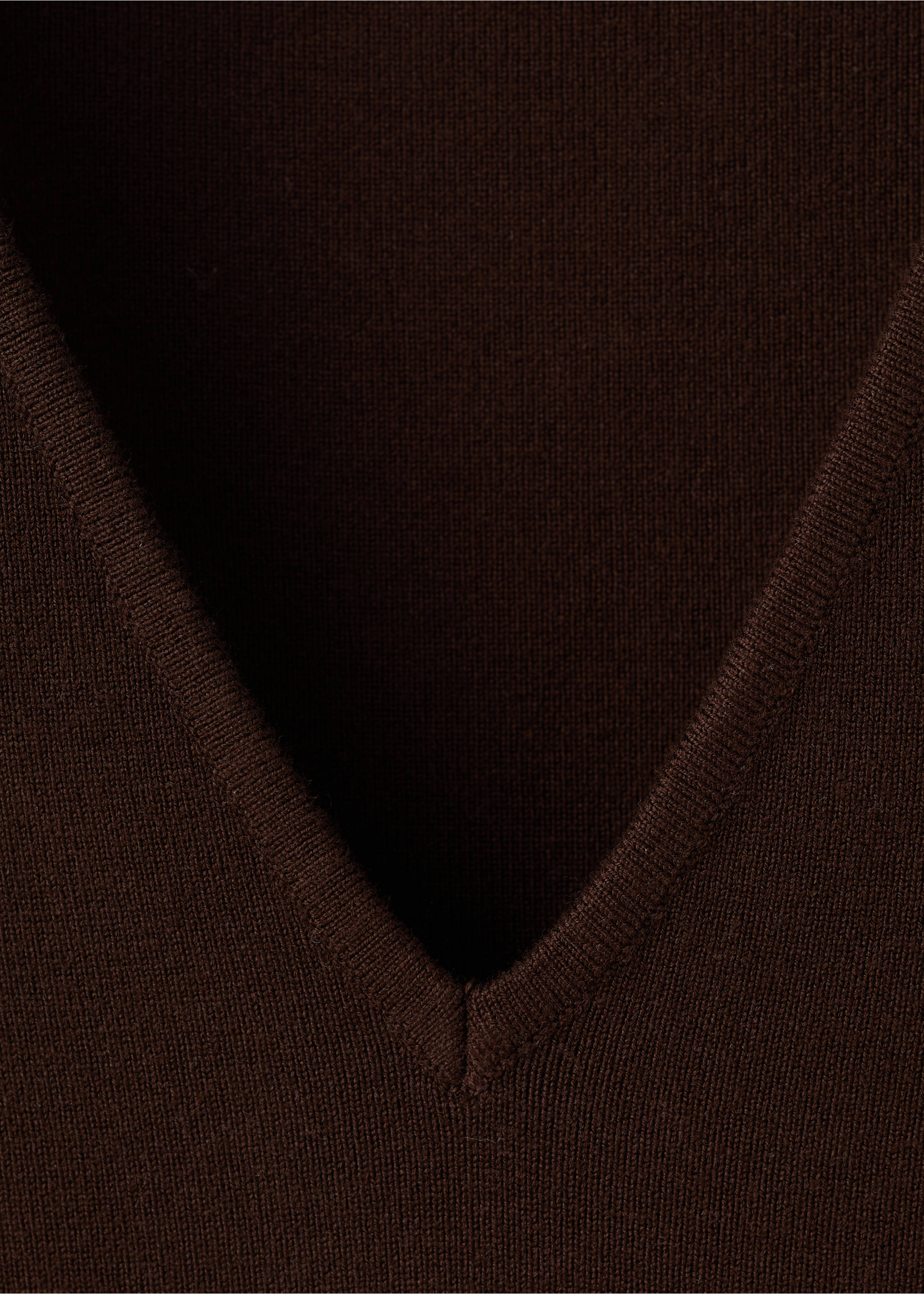 Fine-knit top - Details of the article 8, Chocolate. Ref: 37041409-00.