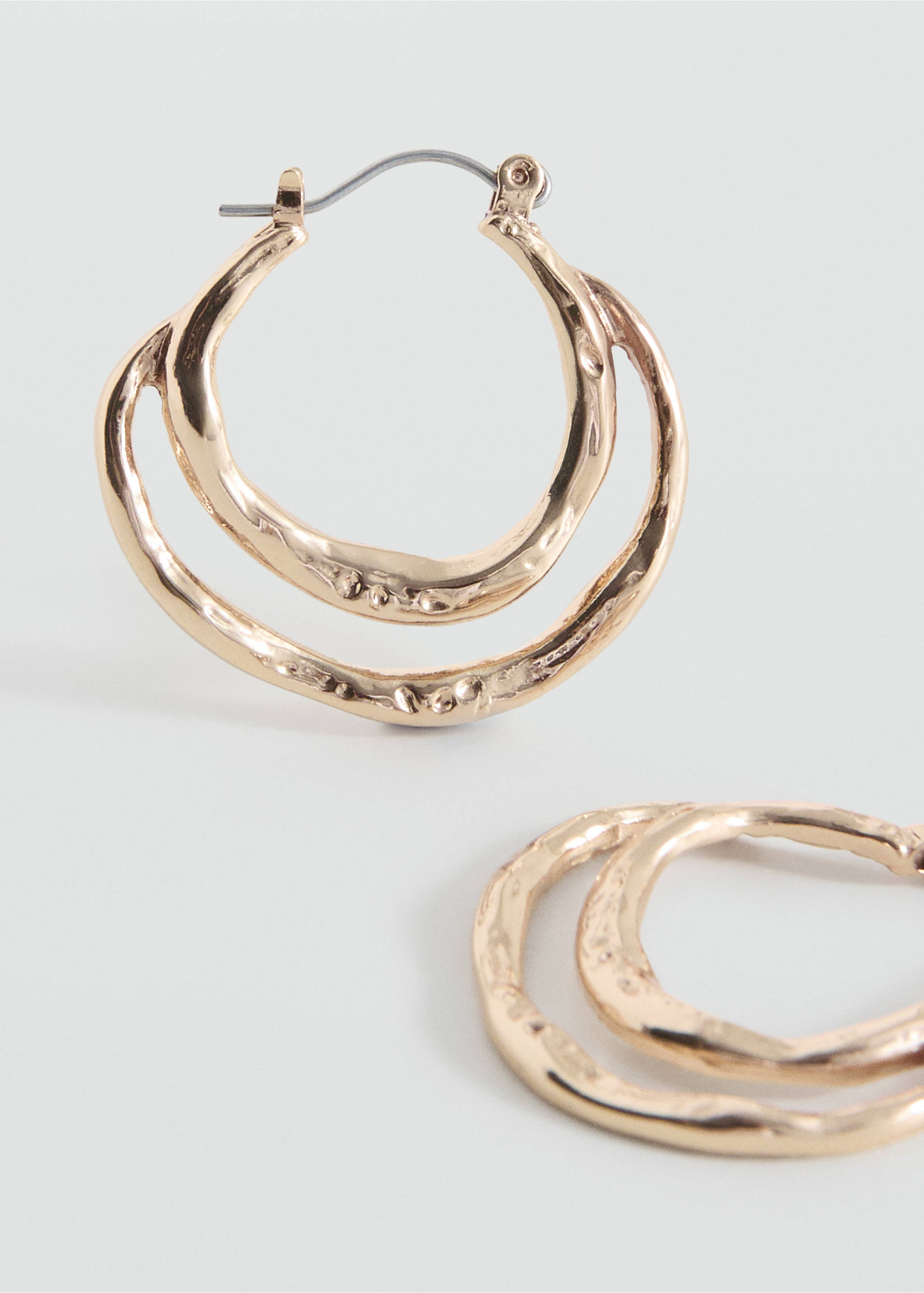 Double hoop earrings - Medium plane, Gold. Ref: 37041422-00.