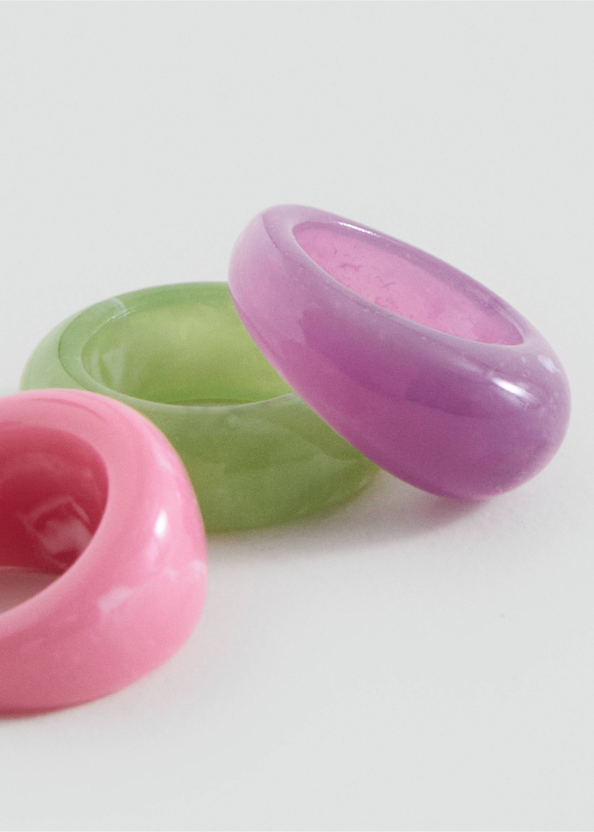 Set of 3 resin rings - Середній план, Світло-рожевий. Ref: 37041425-00.