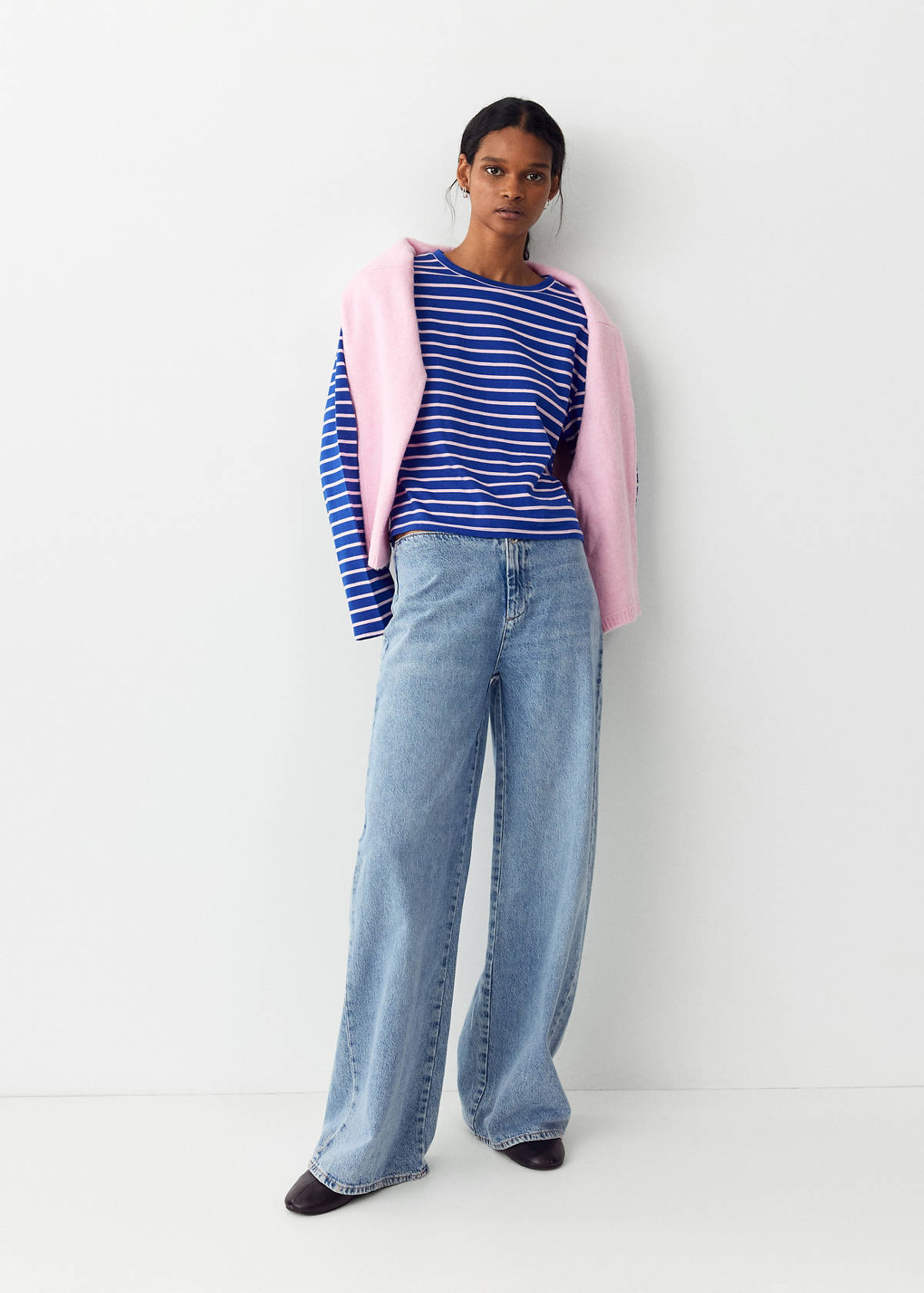 Low-waist wide-leg jeans — Medium Blue