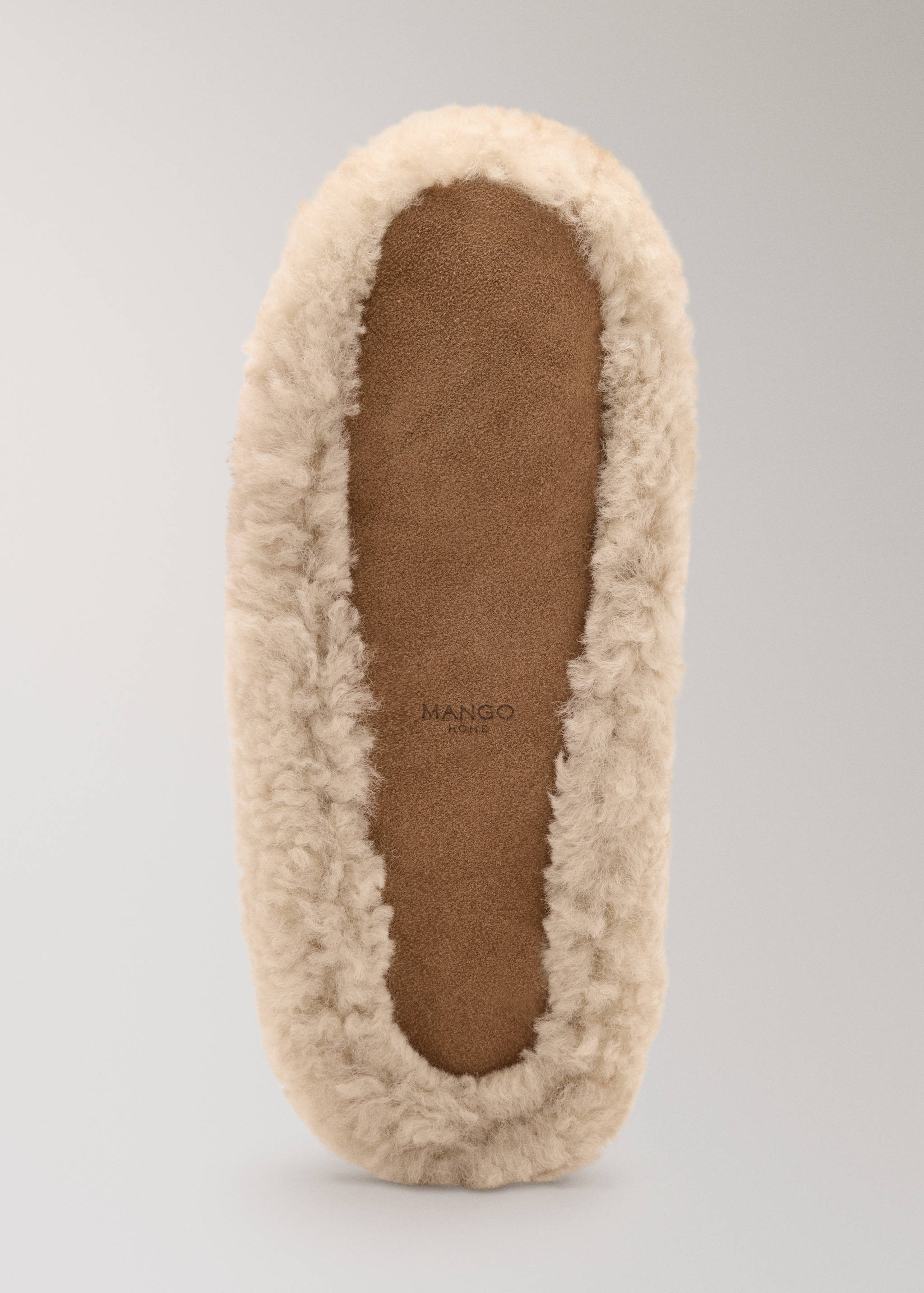 Chaussons en laine à poils longs - Détail de l'article 3