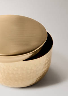 Wooden box with hammered metal effect — Gold 2