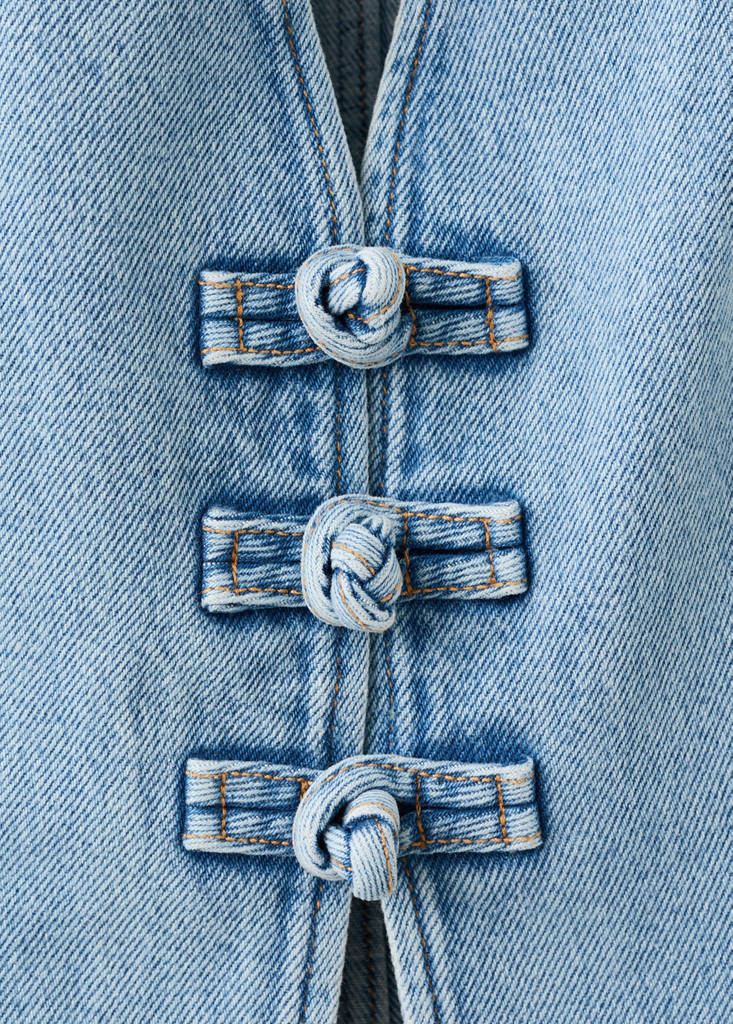 Toggle denim top with frogs — Medium Blue