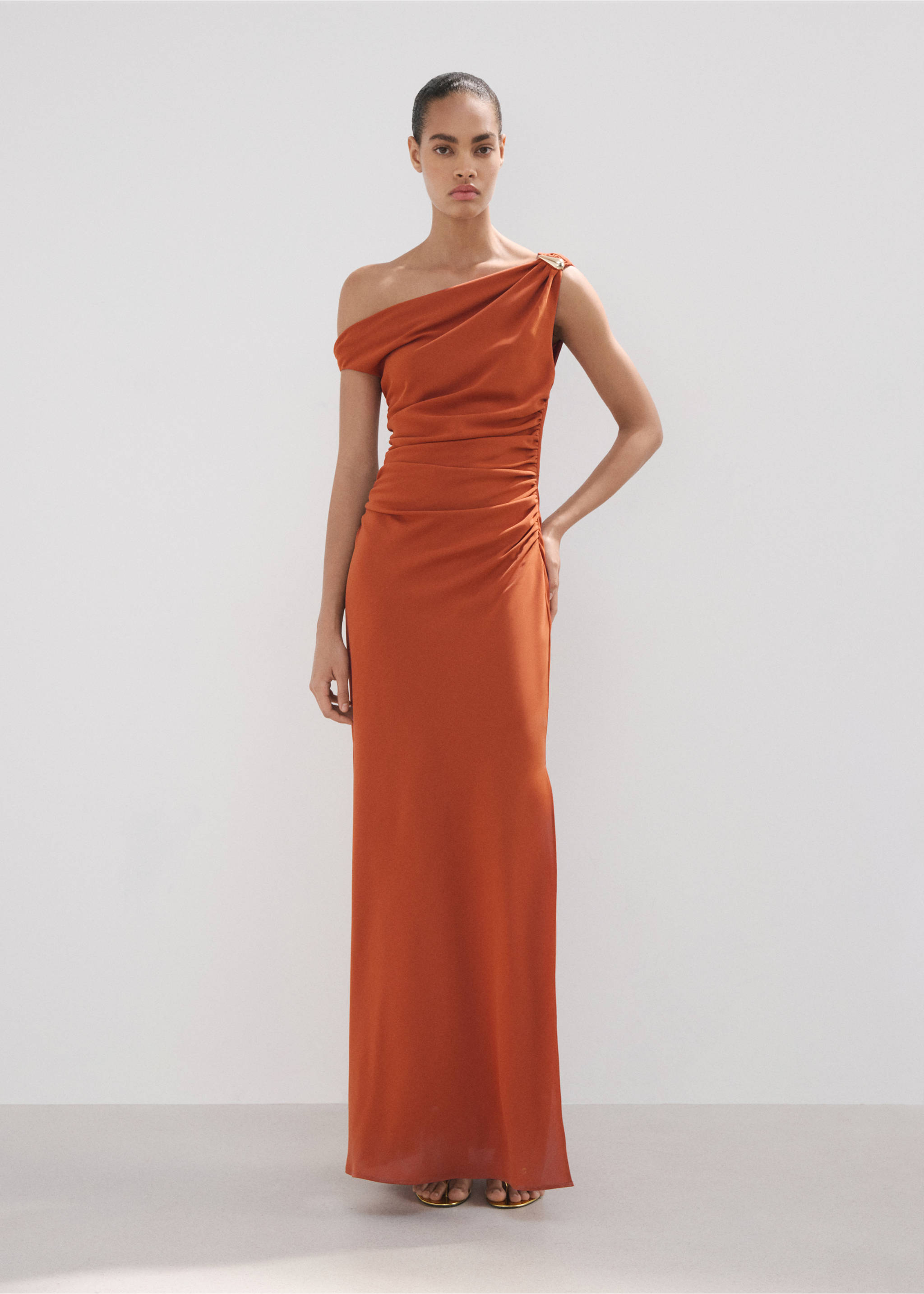 Vestido asimétrico fruncido - Plano general, Naranja. Ref: 37041476-00.