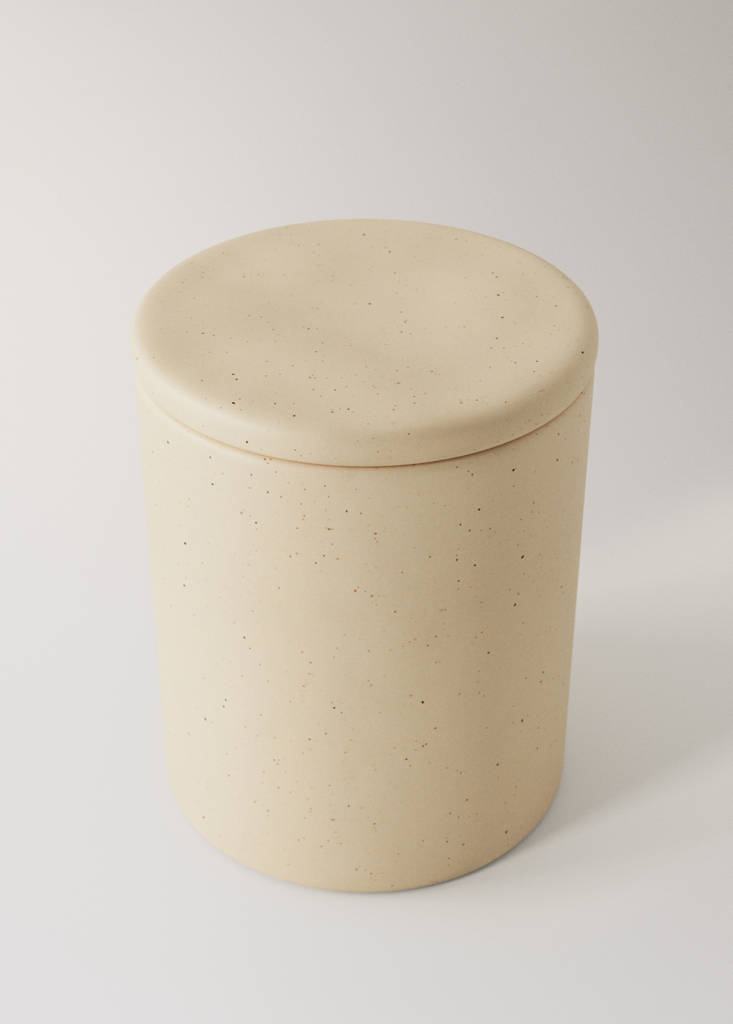 FLEUR ceramic scented candle 200 g — Brown
