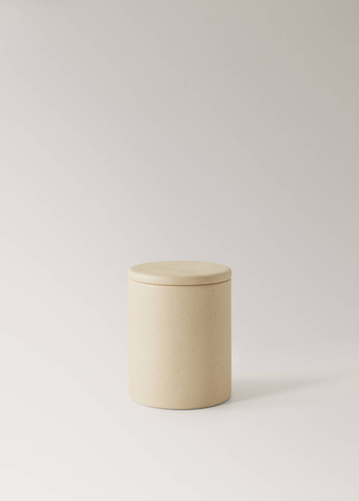 FLEUR ceramic scented candle 200 g — Brown