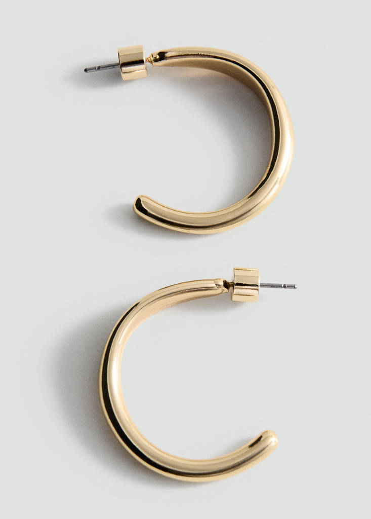 Hoop earrings — Gold