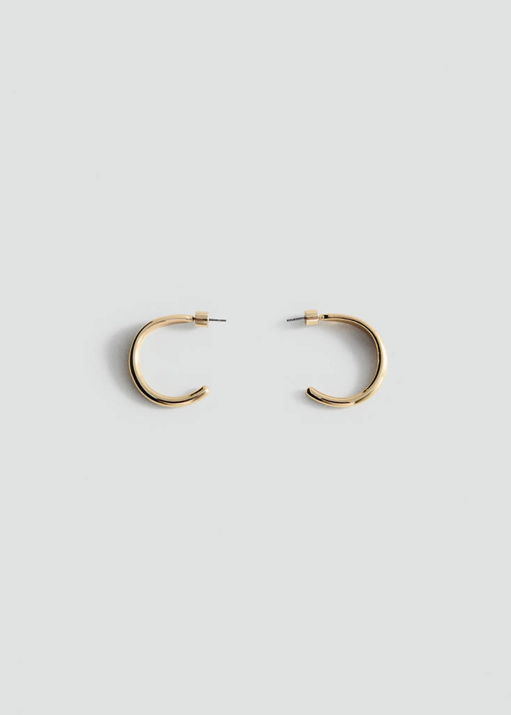 Hoop earrings — Gold