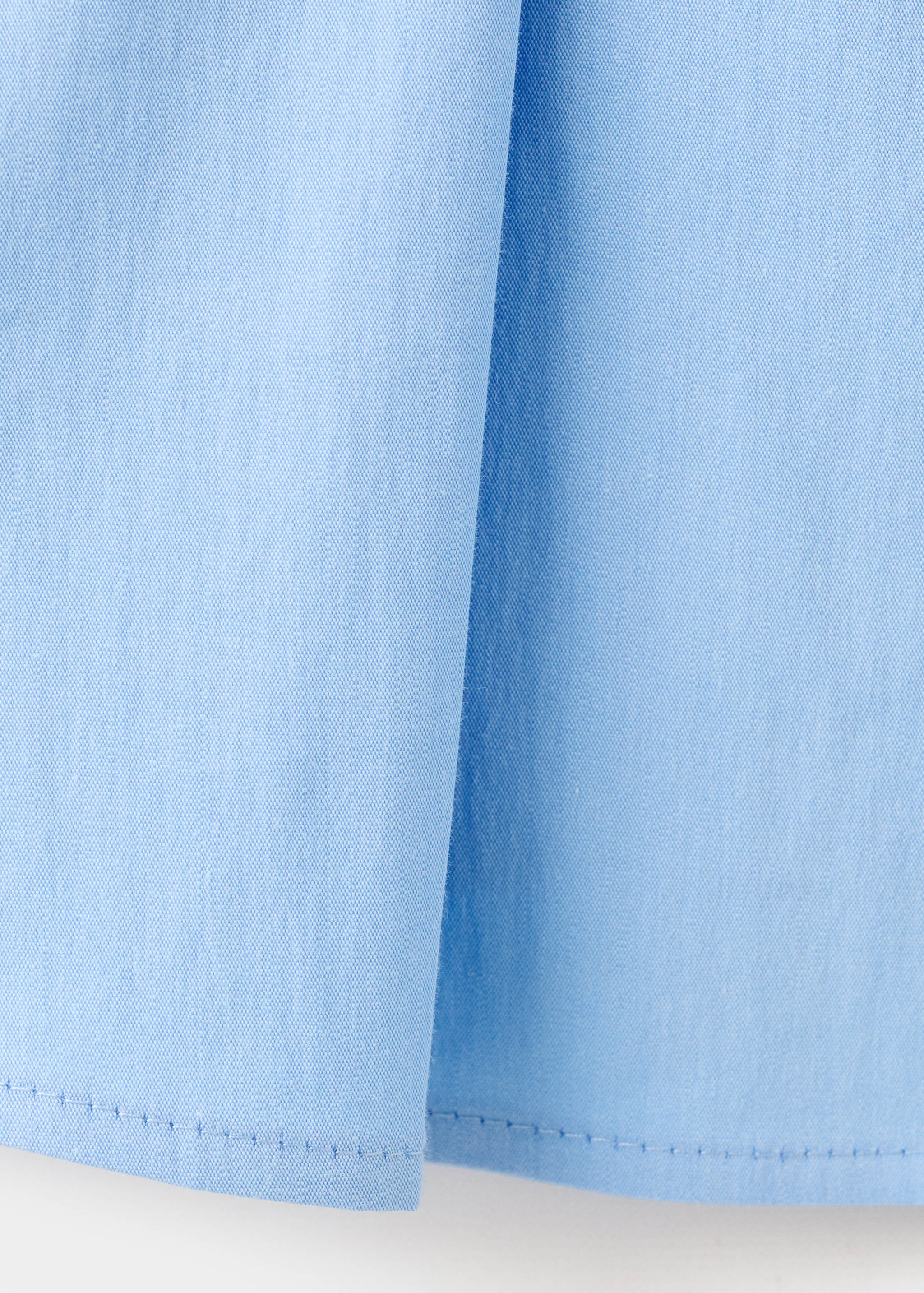 Fitted short-sleeved shirt - Details of the article 0