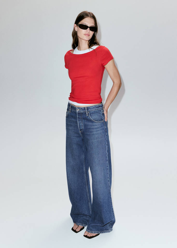 Two-tone contrast T-shirt — Red