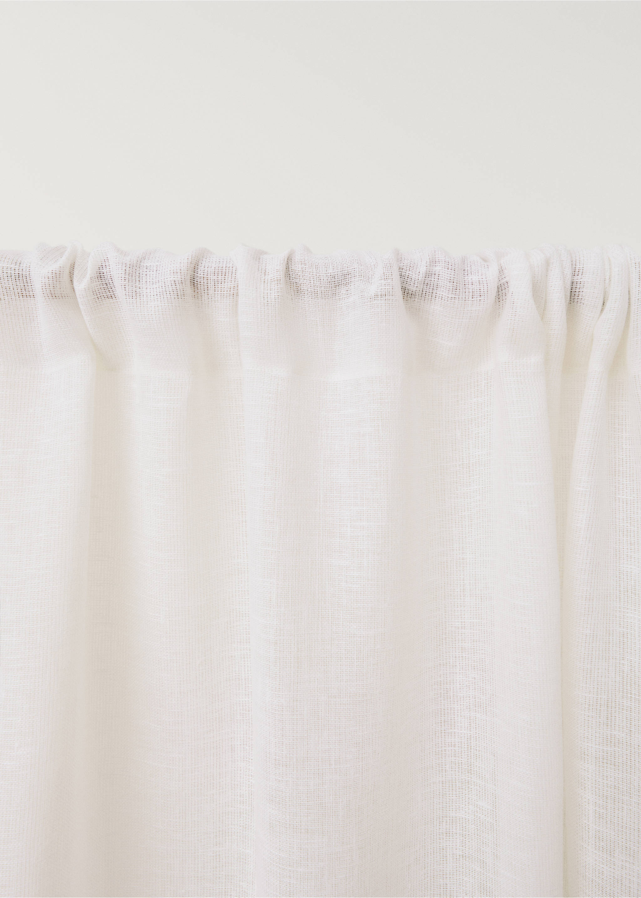 Linen curtain with structured weave, low opacity - Details of the article 2, Ecru. Ref: 37041507-00.