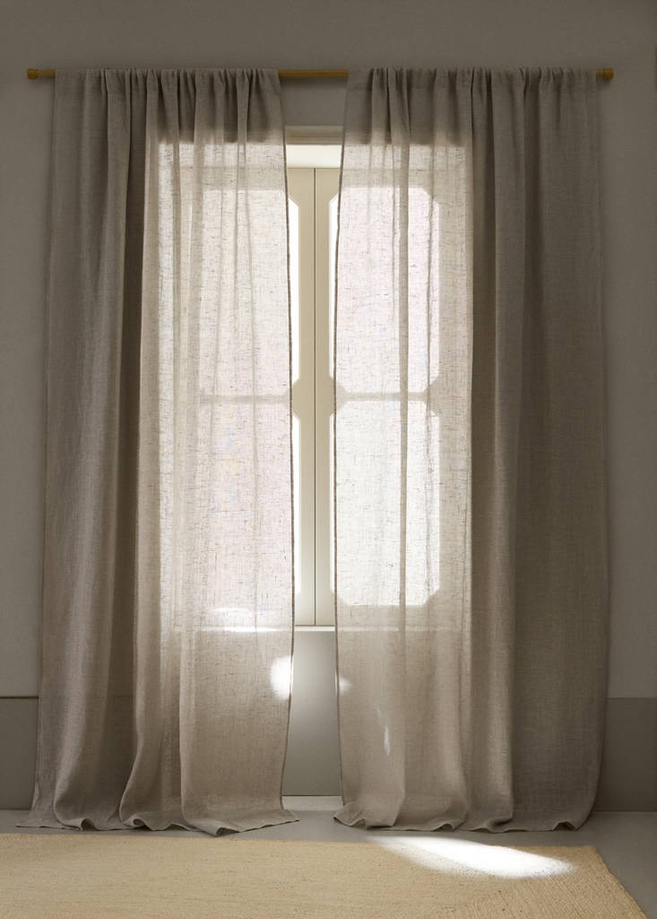 Linen curtain with structured weave, low opacity — Sand
